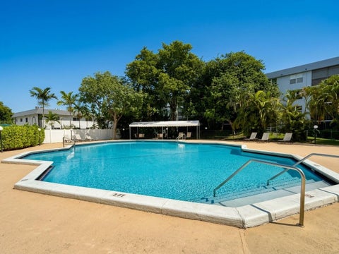 Tiny photo for 114 Royal Pk Drive #3A, Oakland Park, FL 33309 (MLS # B26083117)