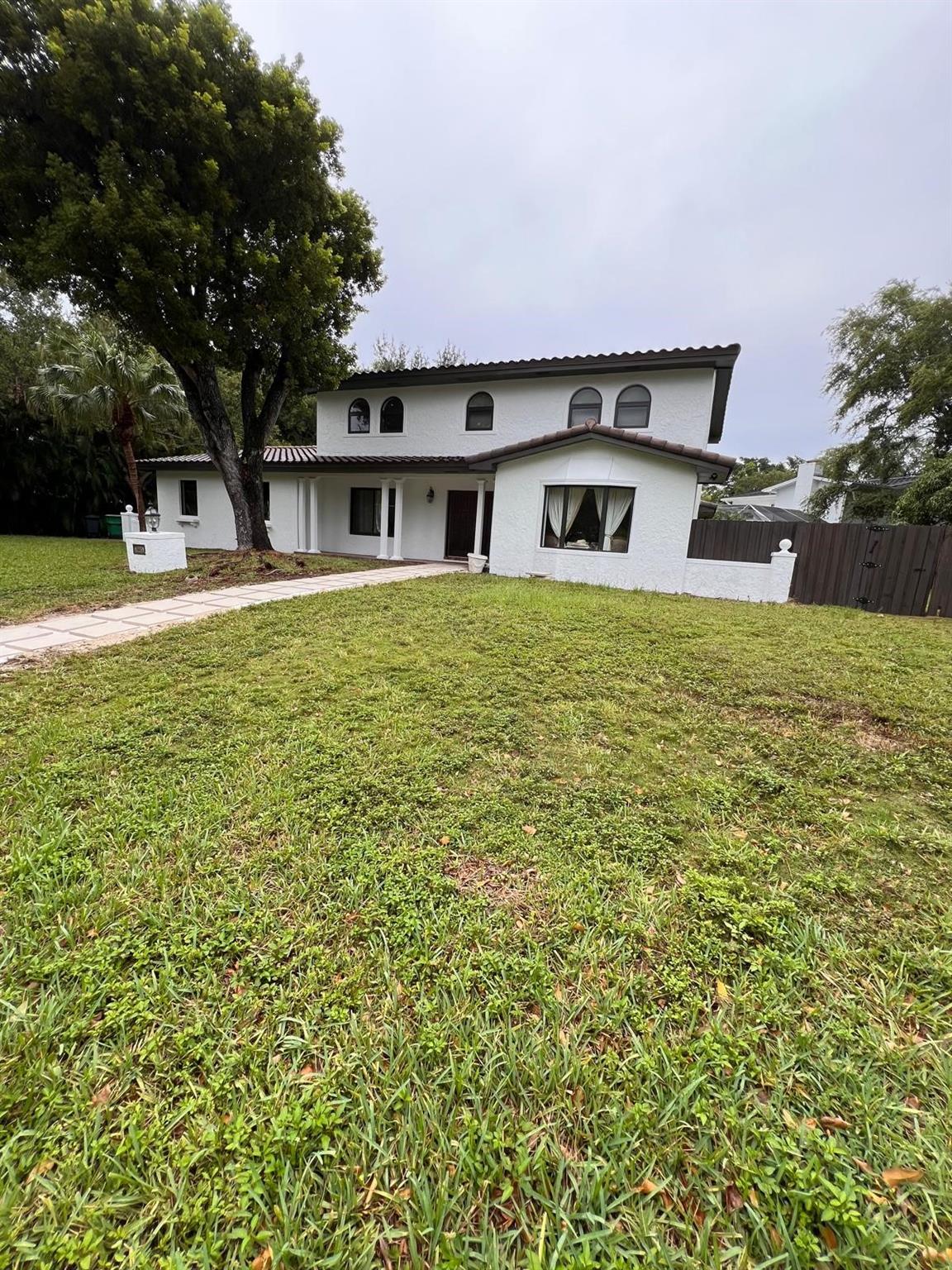 7885 SW 179th Ter