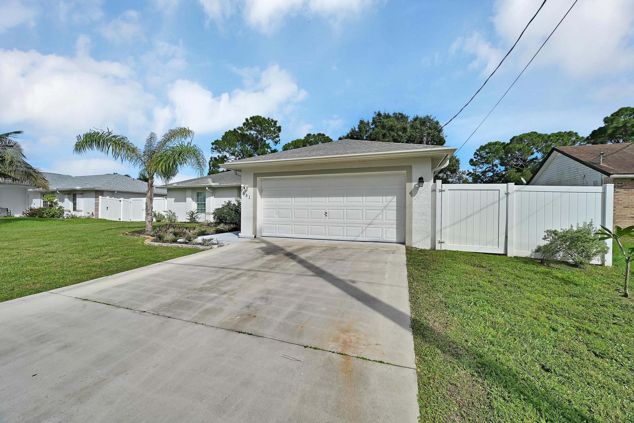 PORT ST LUCIE SECTION 25 - Residential