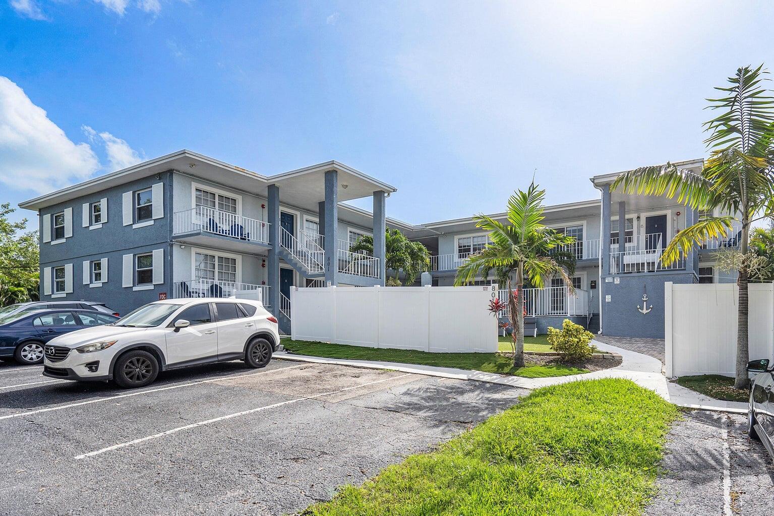 SEASTONE COND APTS - Residential Lease