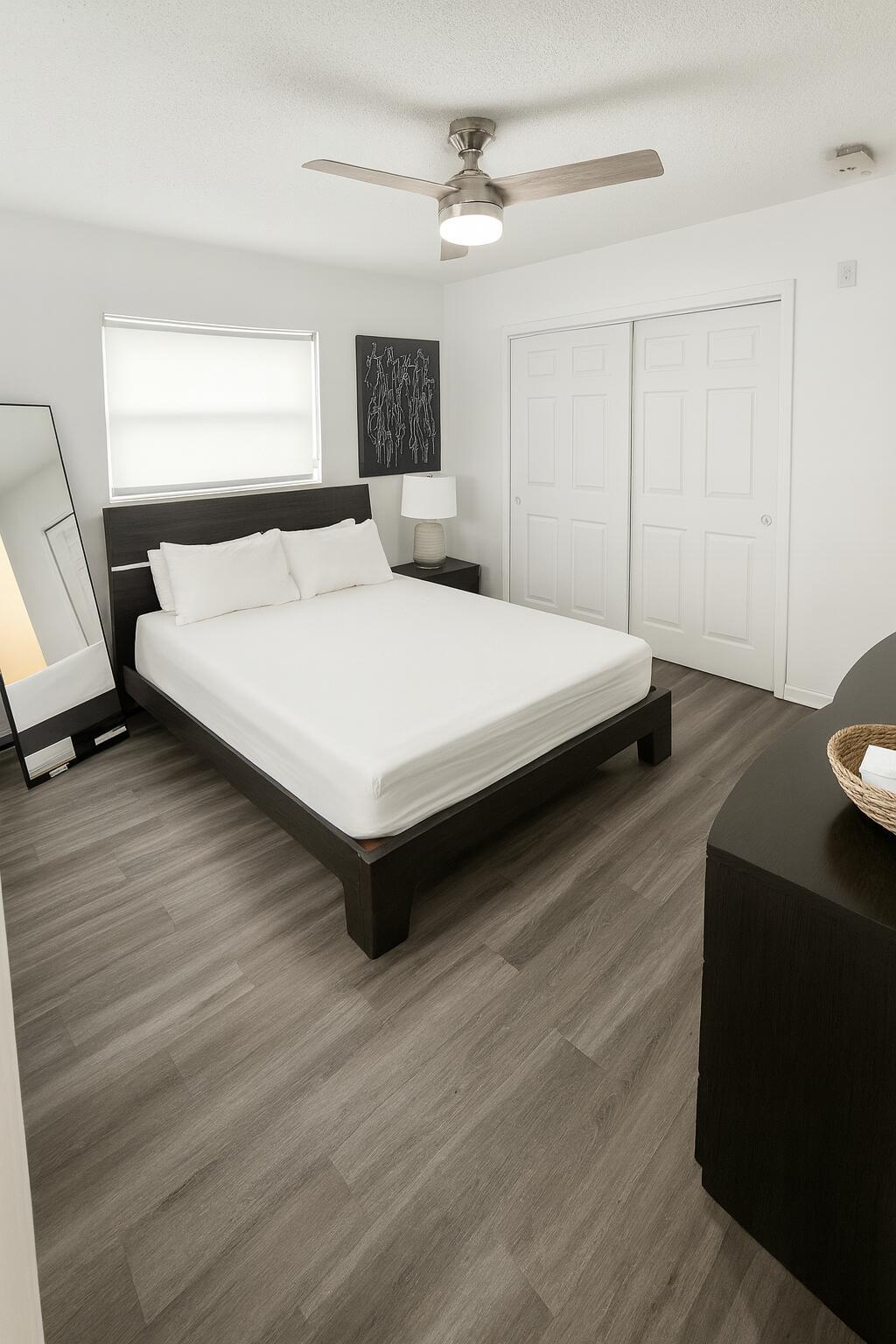 SEASTONE COND APTS - Residential Lease