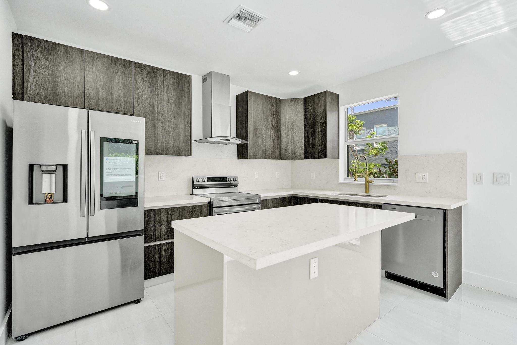 WAVERLY PLACE - Residential Lease