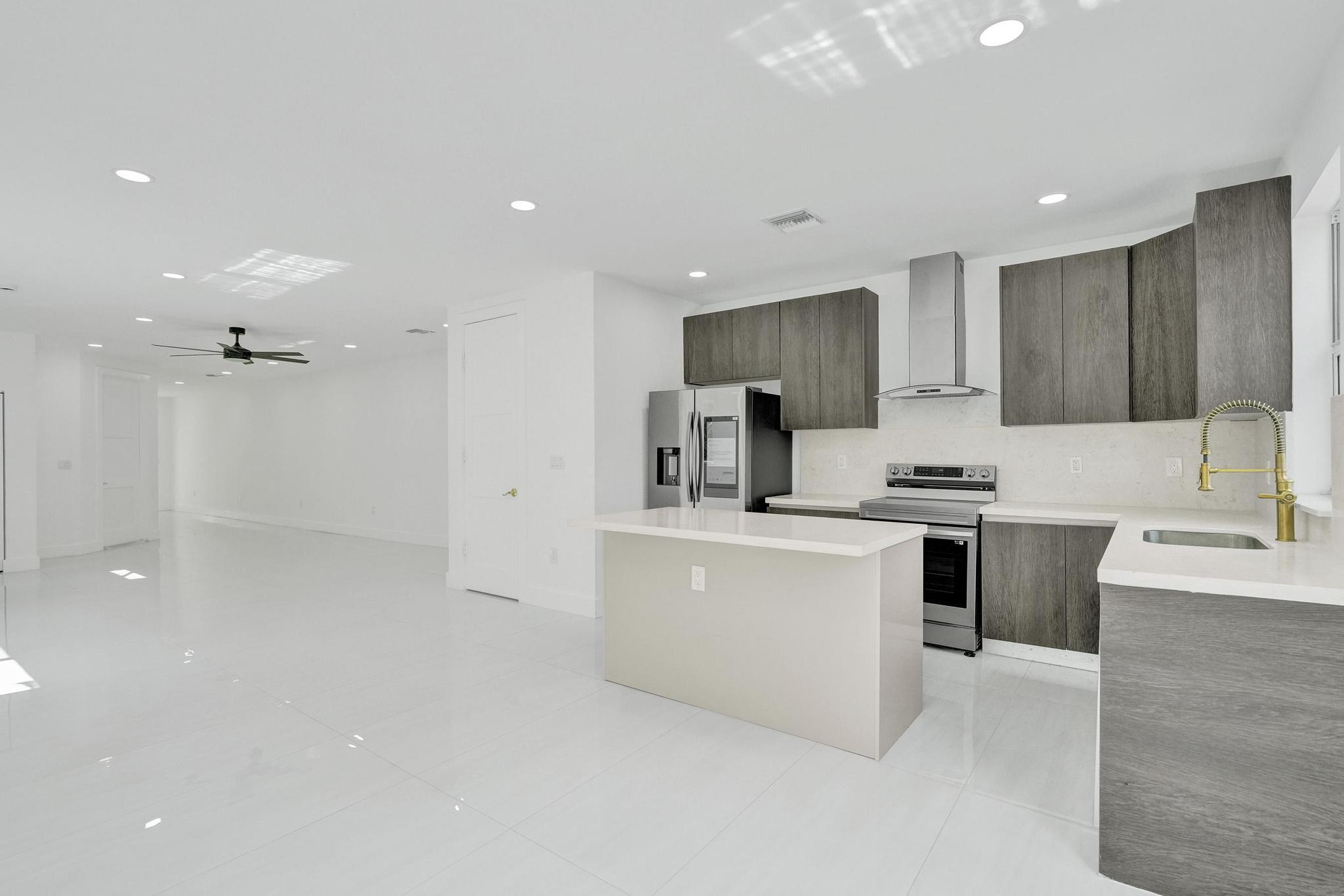 WAVERLY PLACE - Residential Lease