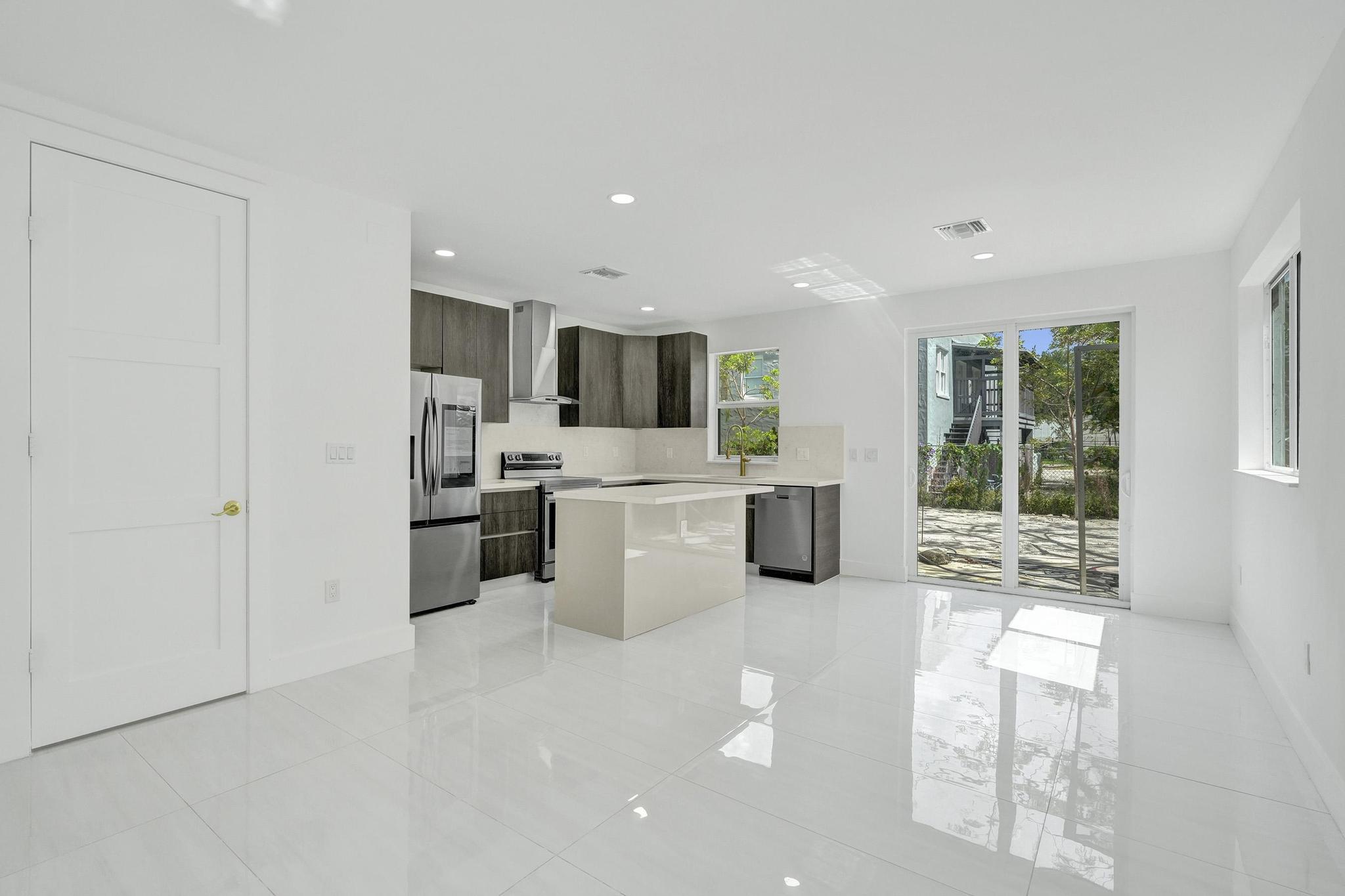 WAVERLY PLACE - Residential Lease