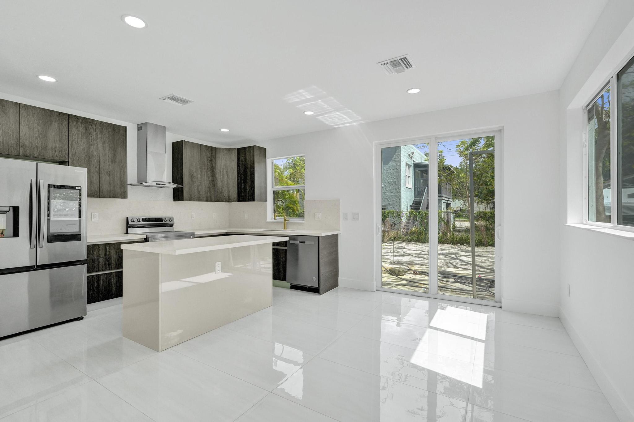 WAVERLY PLACE - Residential Lease