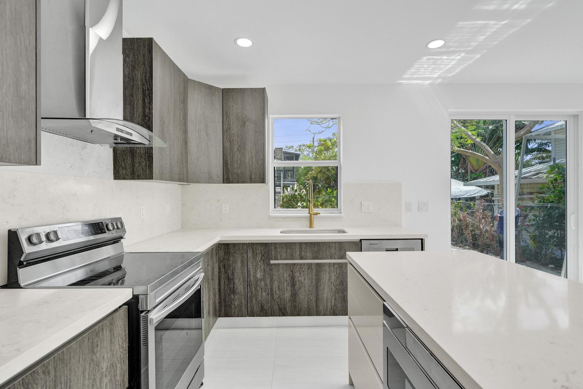 WAVERLY PLACE - Residential Lease