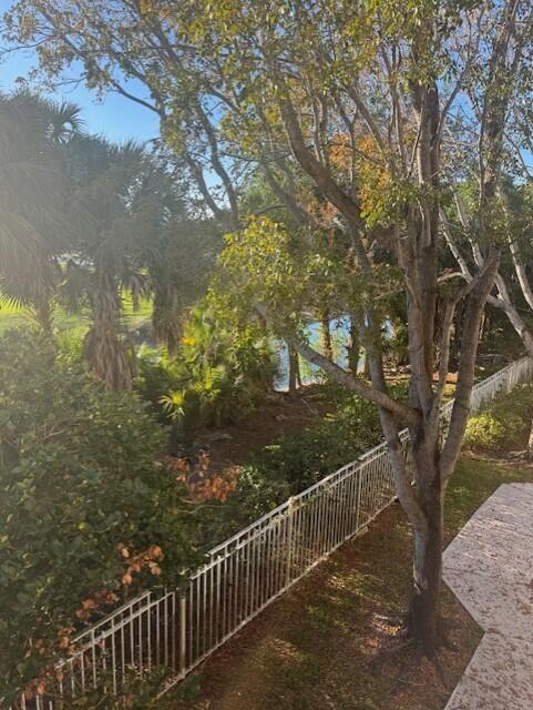 6565 Emerald Dunes Drive 208