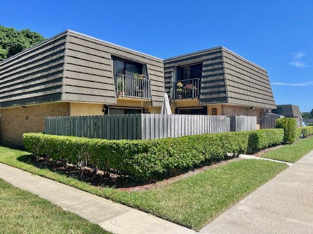 Spacious 2 story townhome with large fenced open patio area, a great space for entertaining. Located in the desirable Villages of Palm Beach Lakes, close to shops & restaurants, downtown WPB, Rosemary Square & easy access to highways. There is a nearby Ballpark & a dog park & Sandalwood residents have access to three private parks within the Villages of Palm Beach Lakes POA community. These parks offer pools, playgrounds, exercise trails, general purpose fields, volleyball, bocce ball, racquet, tennis & pickle ball courts.Maintenance fee includes cable, water & internet!
