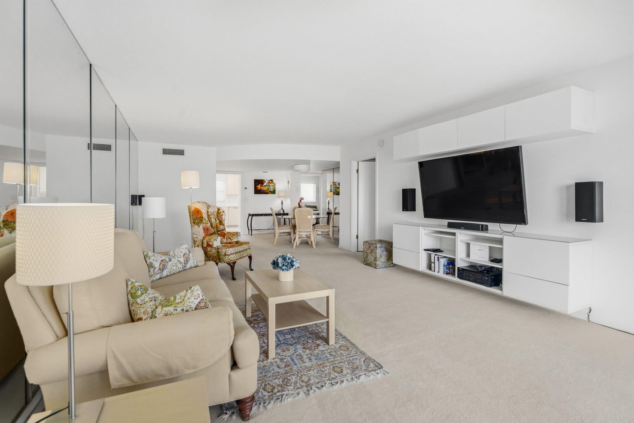 LAKE HARBOUR TOWERS EAST CONDO - Residential