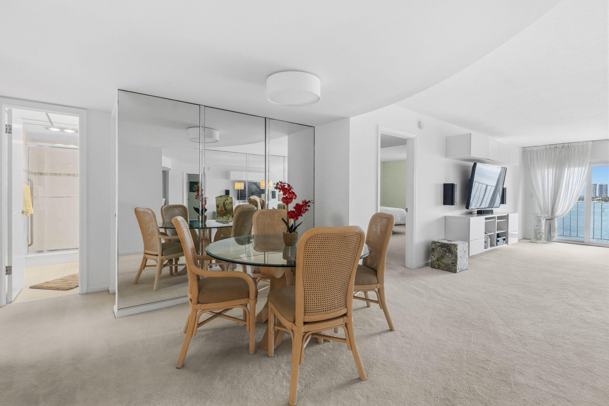 LAKE HARBOUR TOWERS EAST CONDO - Residential