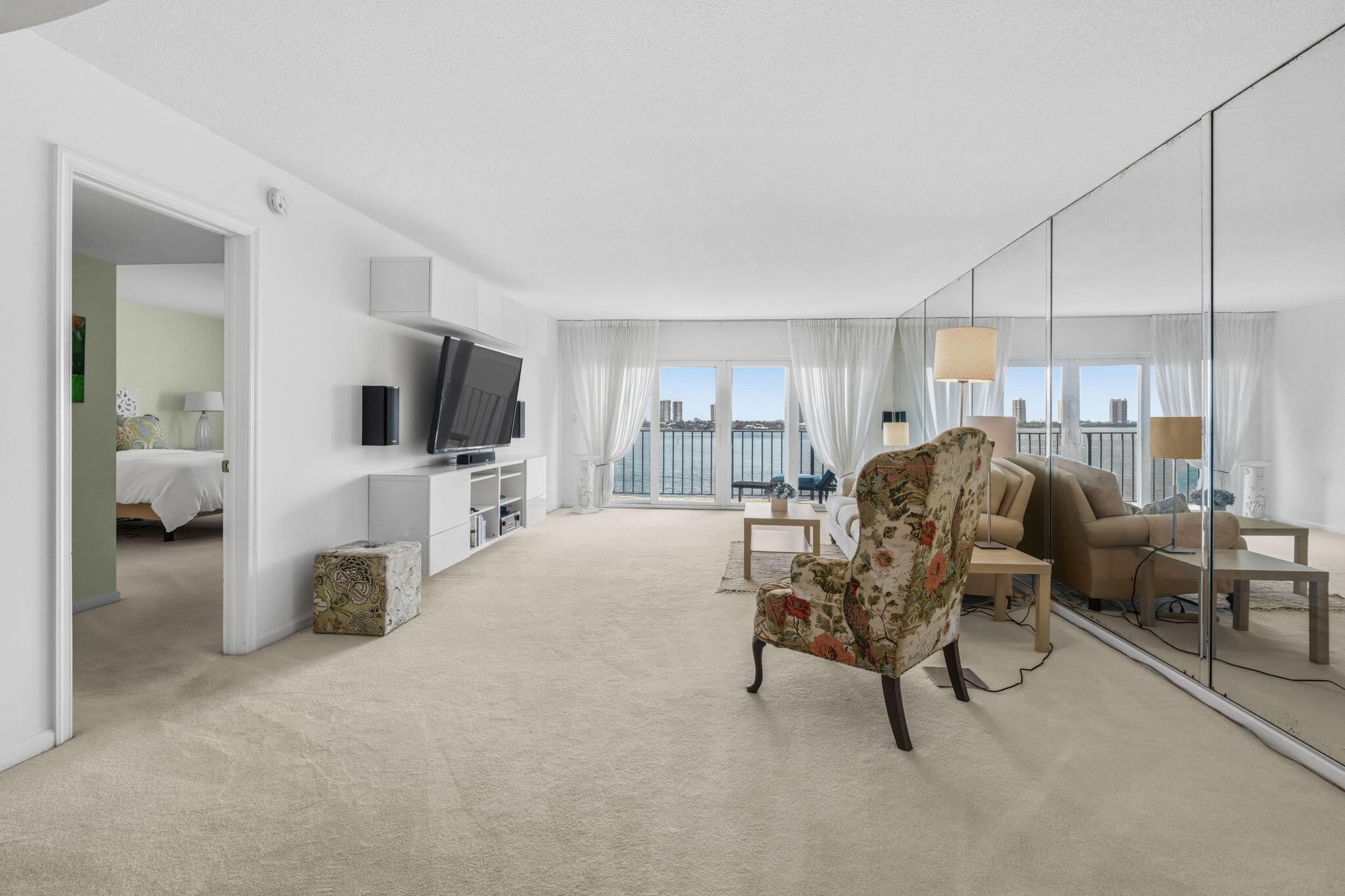 801 Lake Shore Drive 607