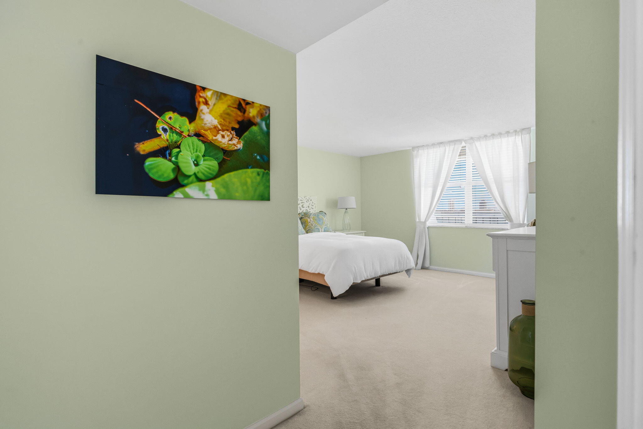 LAKE HARBOUR TOWERS EAST CONDO - Residential