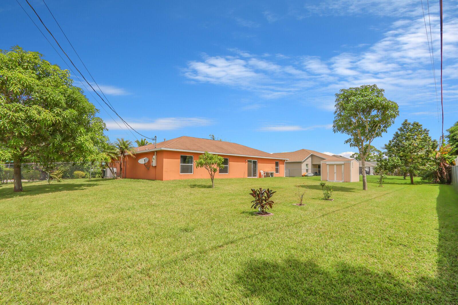 PORT ST LUCIE SECTION 17 - Residential