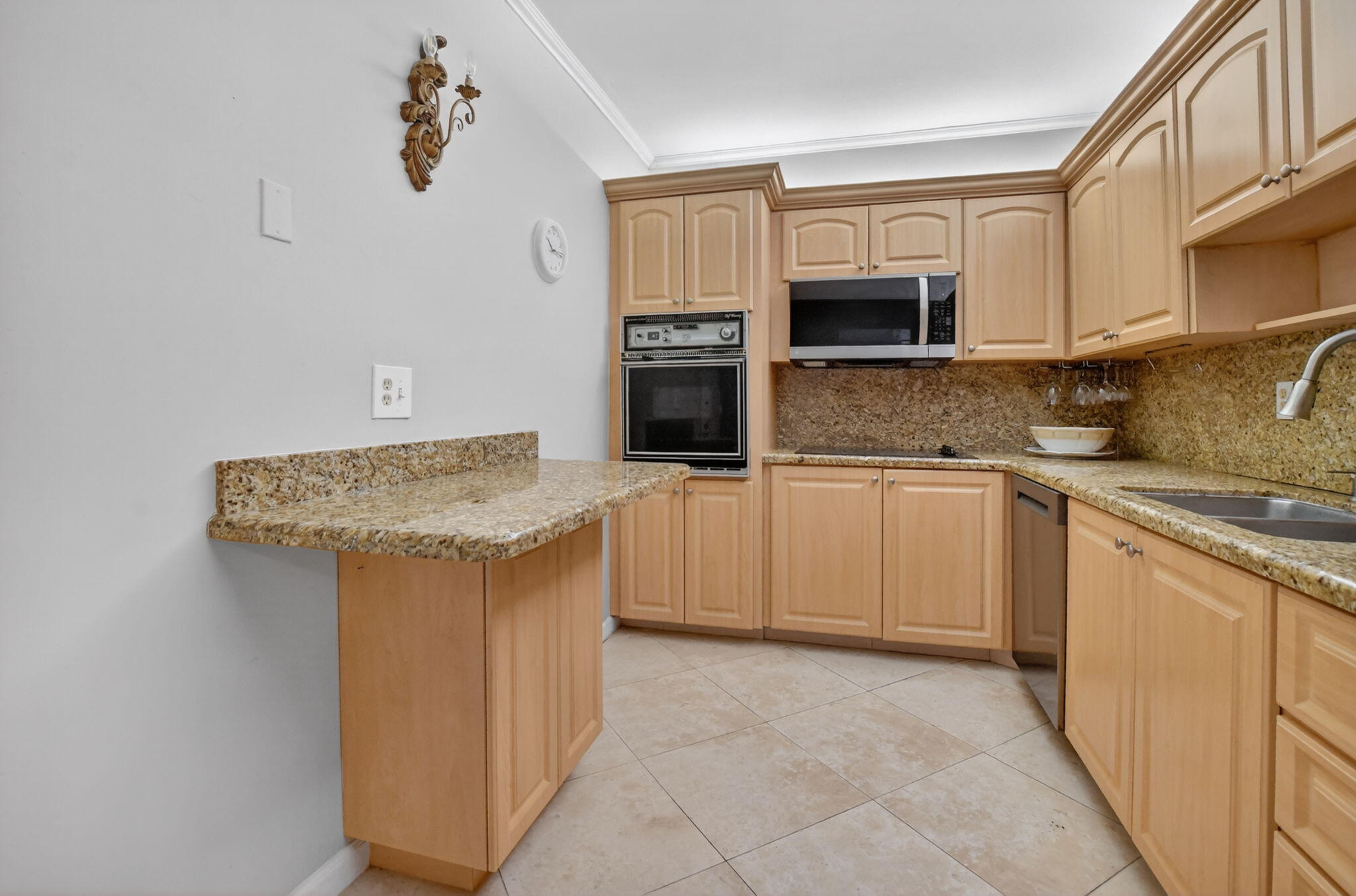 PATRICIAN CONDO - Residential