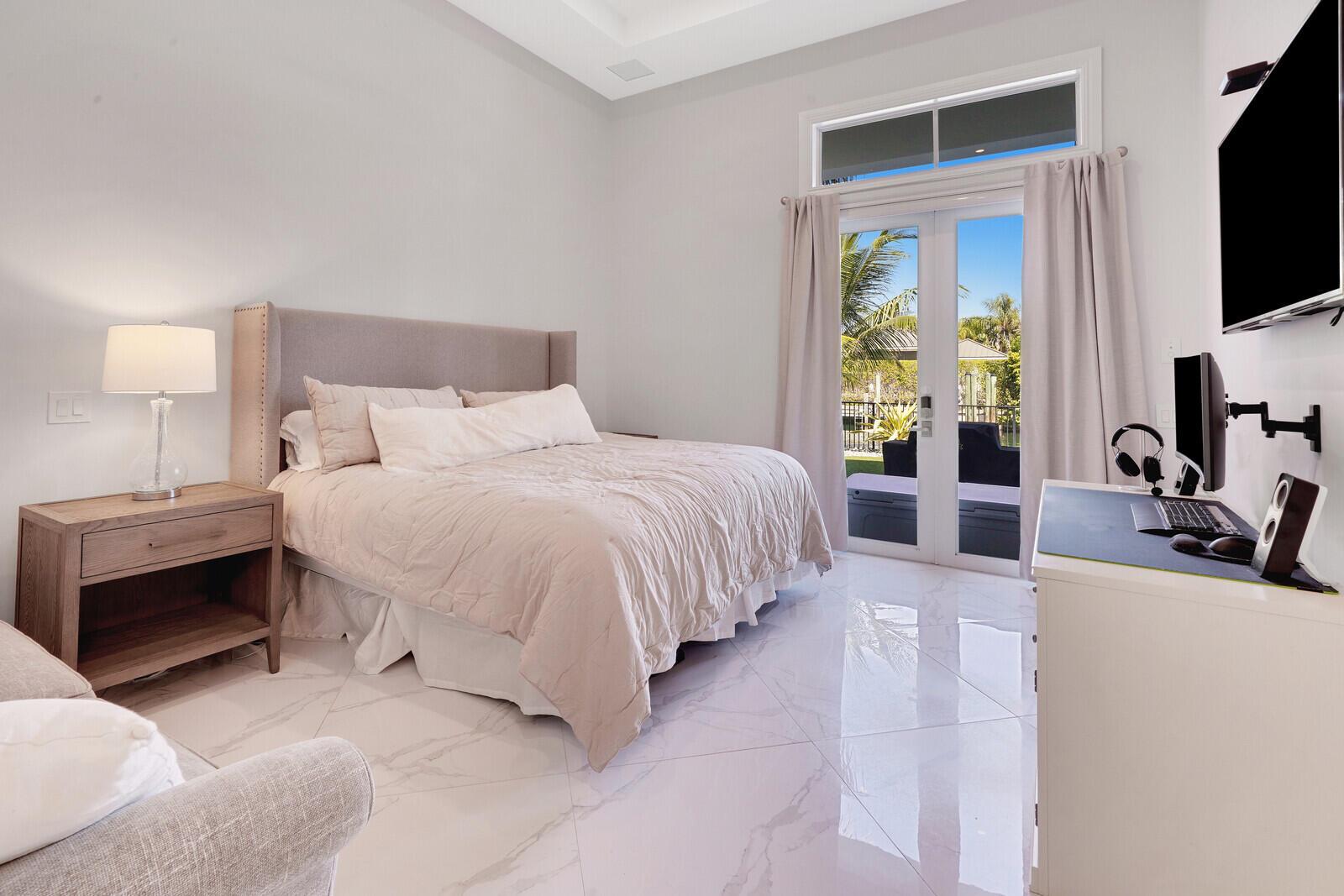 PALM BEACH ISLES 1 - Residential