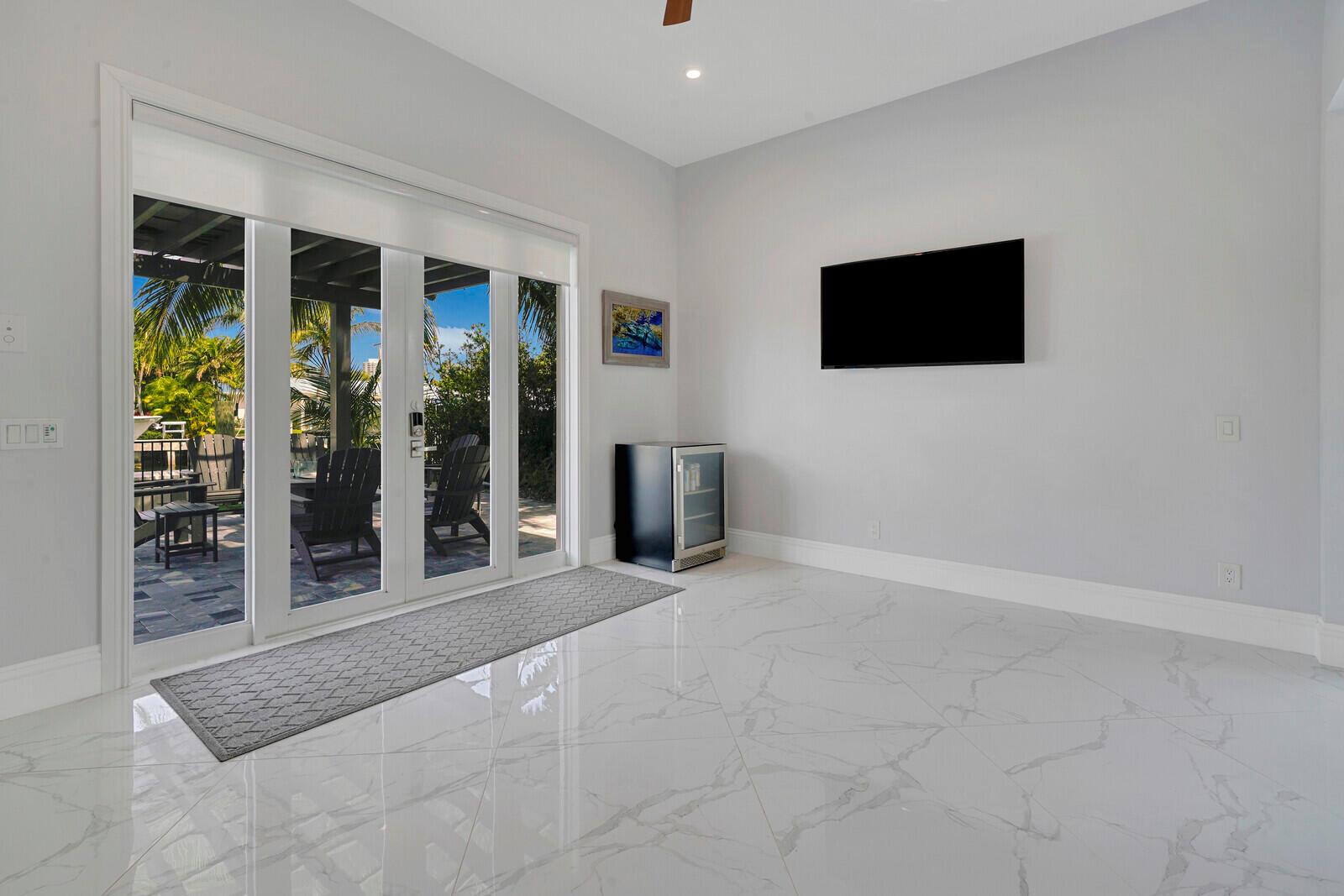 PALM BEACH ISLES 1 - Residential