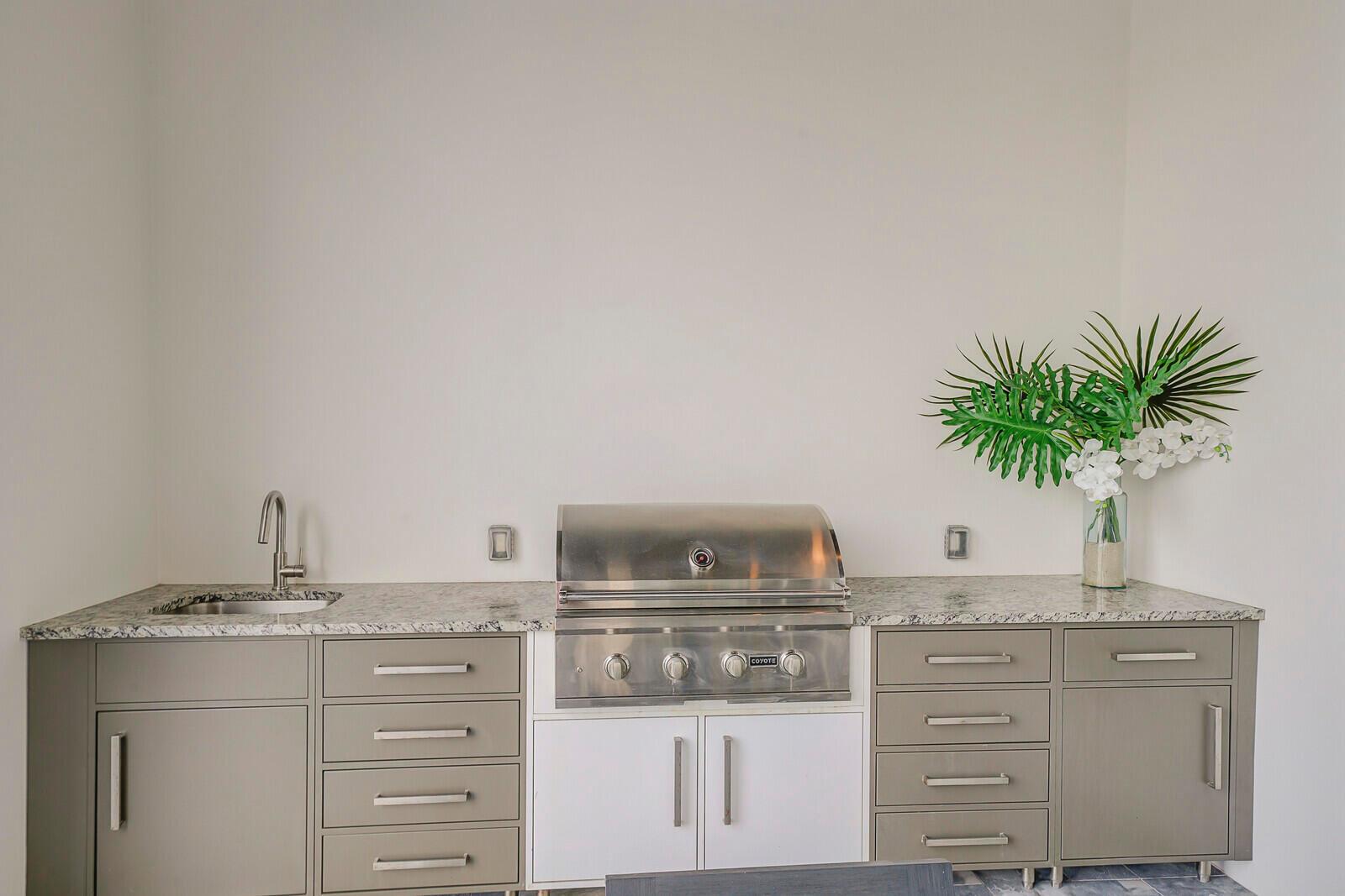 PALM BEACH ISLES 1 - Residential