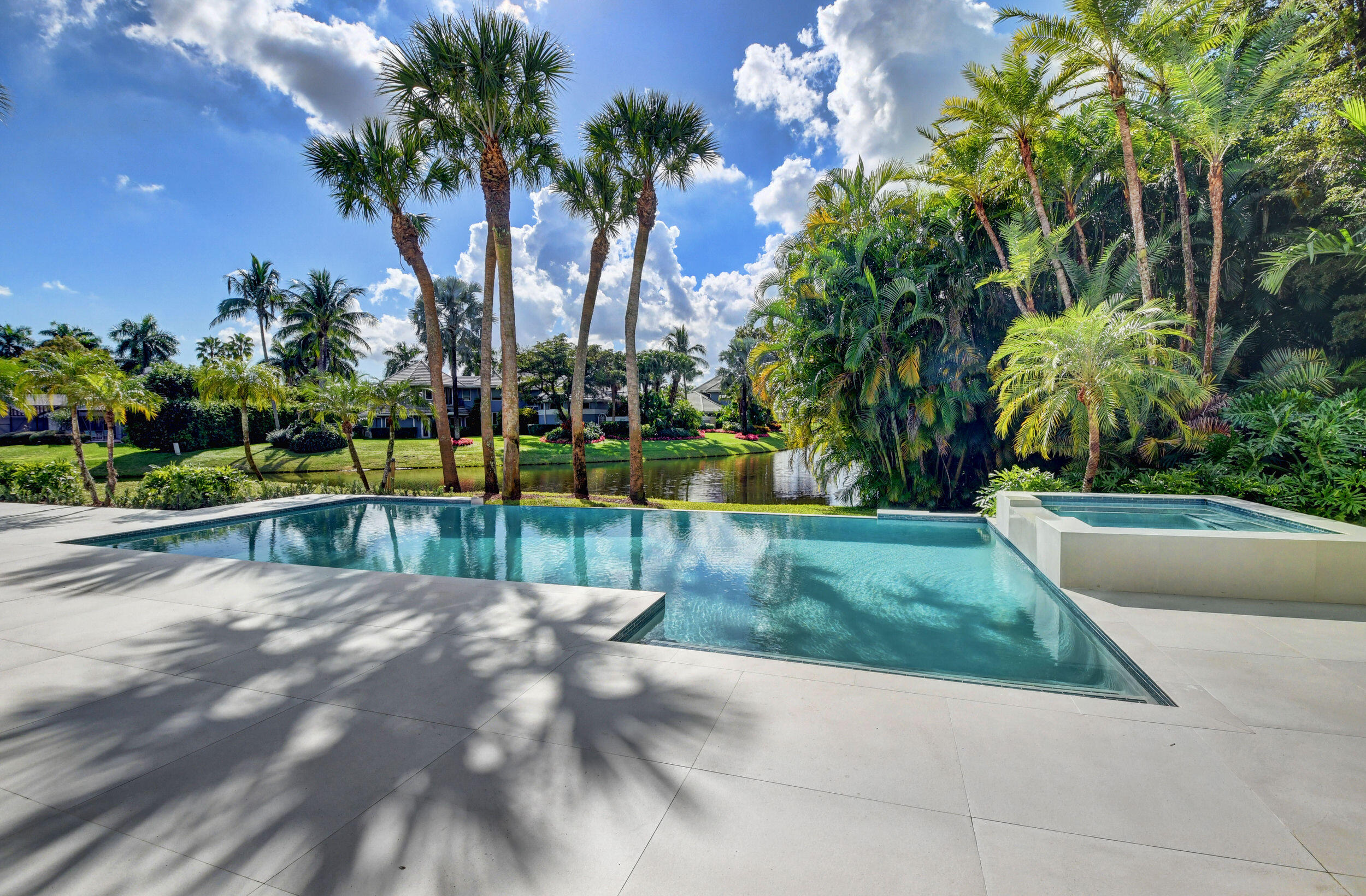 ST ANDREWS COUNTRY CLUB - Residential