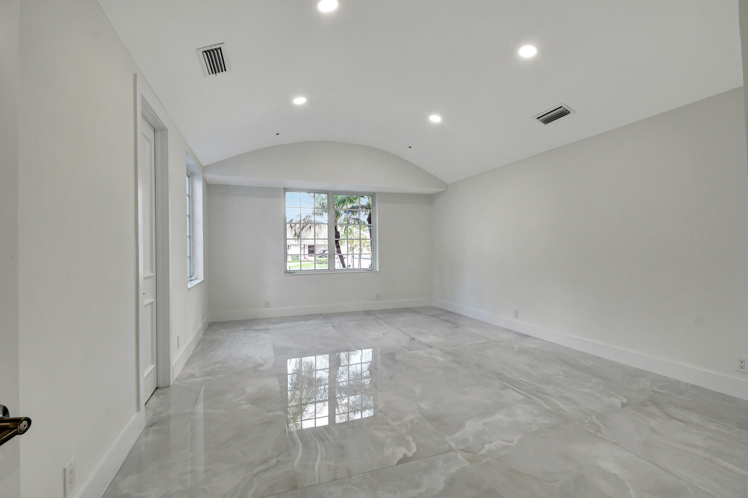 ST ANDREWS COUNTRY CLUB - Residential