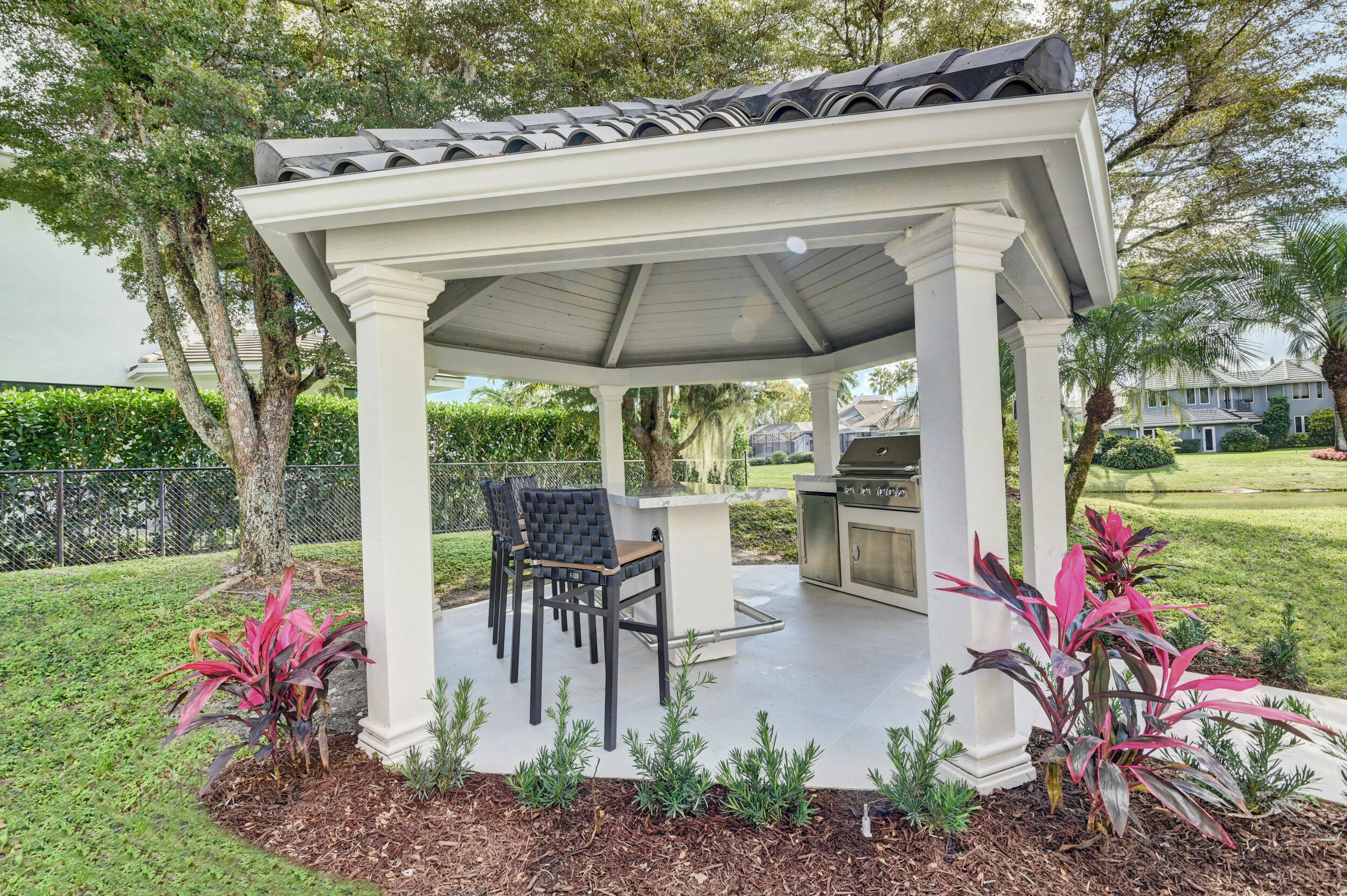 ST ANDREWS COUNTRY CLUB - Residential