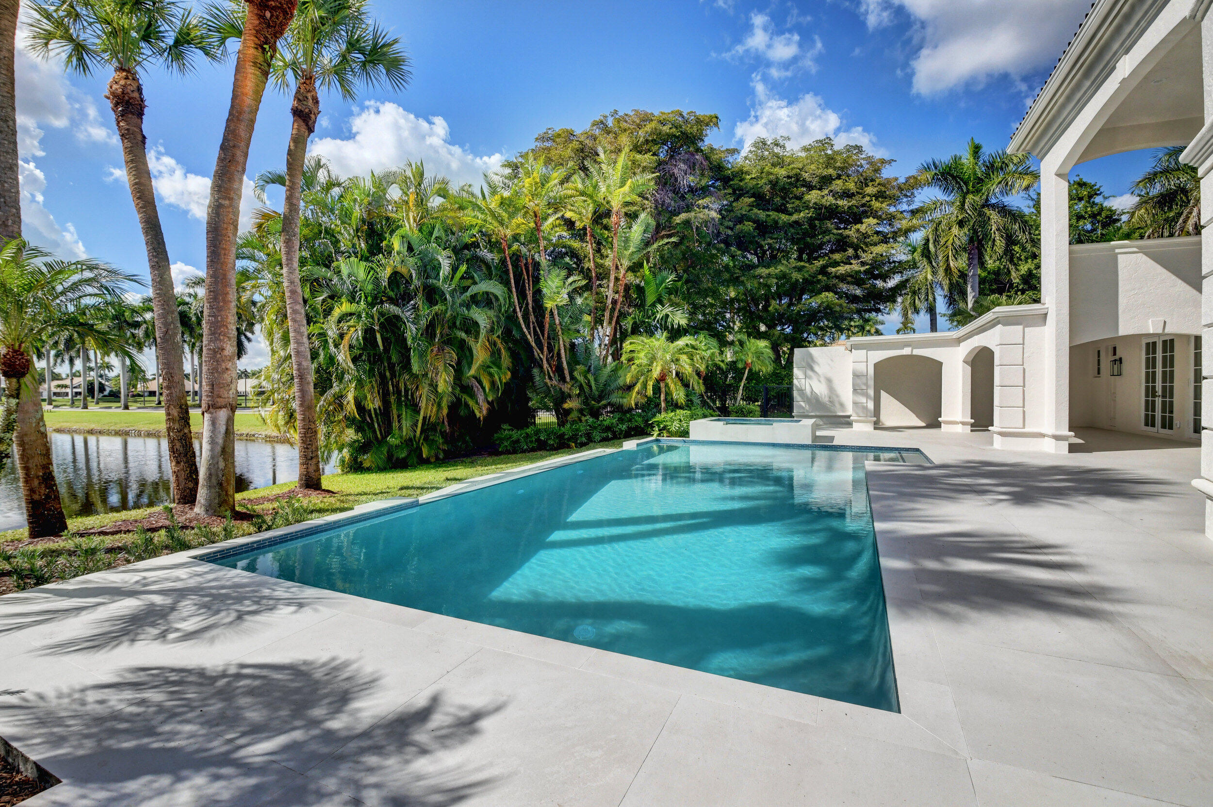 ST ANDREWS COUNTRY CLUB - Residential