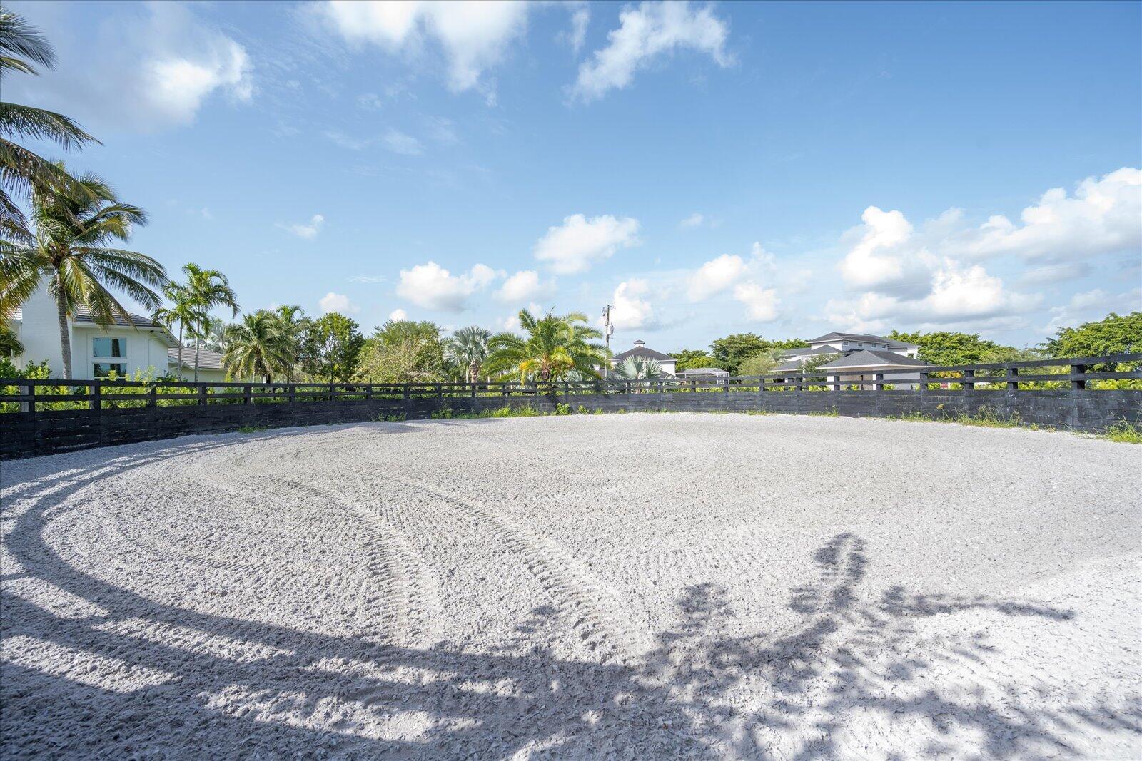 PALM BEACH POINT - Residential