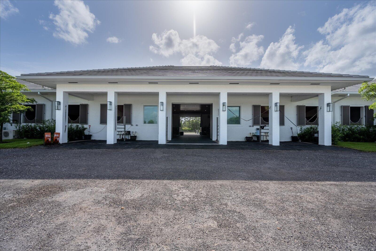 PALM BEACH POINT - Residential