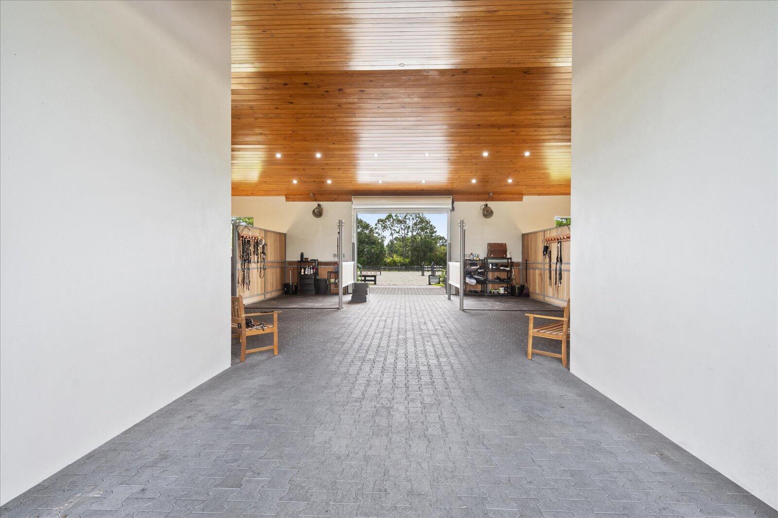 PALM BEACH POINT - Residential