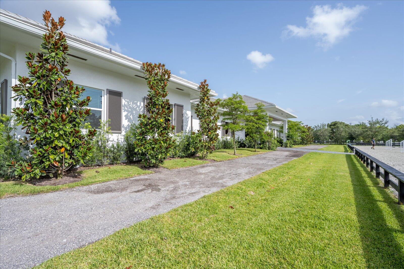 PALM BEACH POINT - Residential