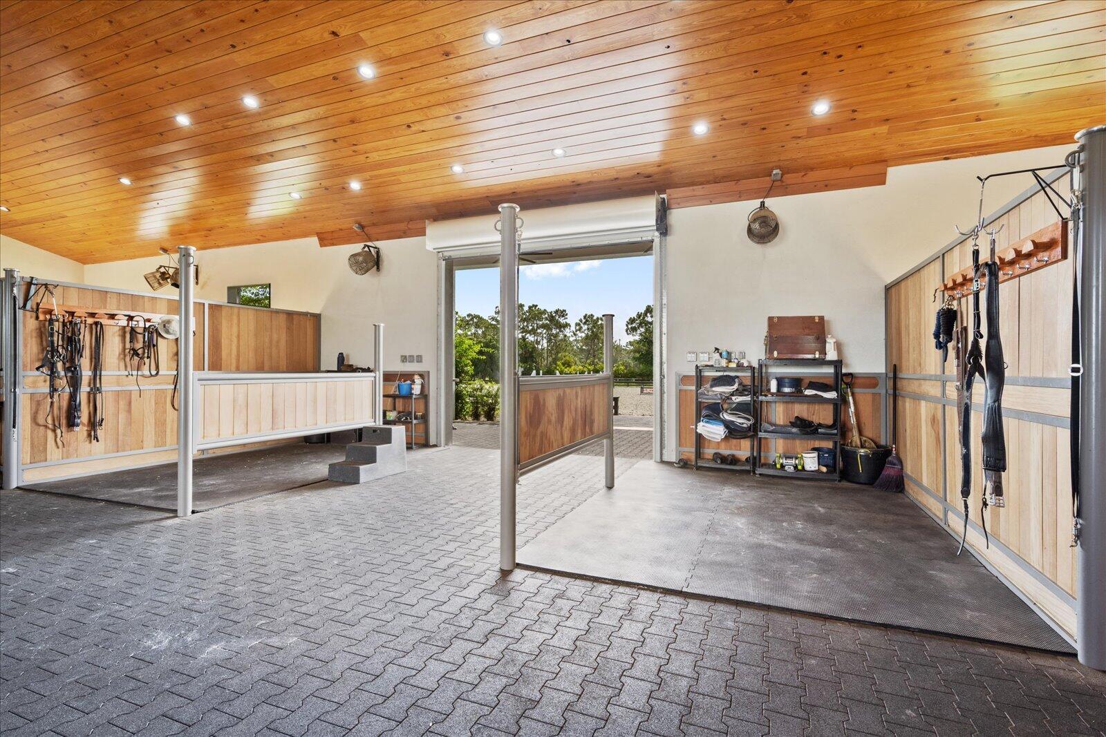 PALM BEACH POINT - Residential