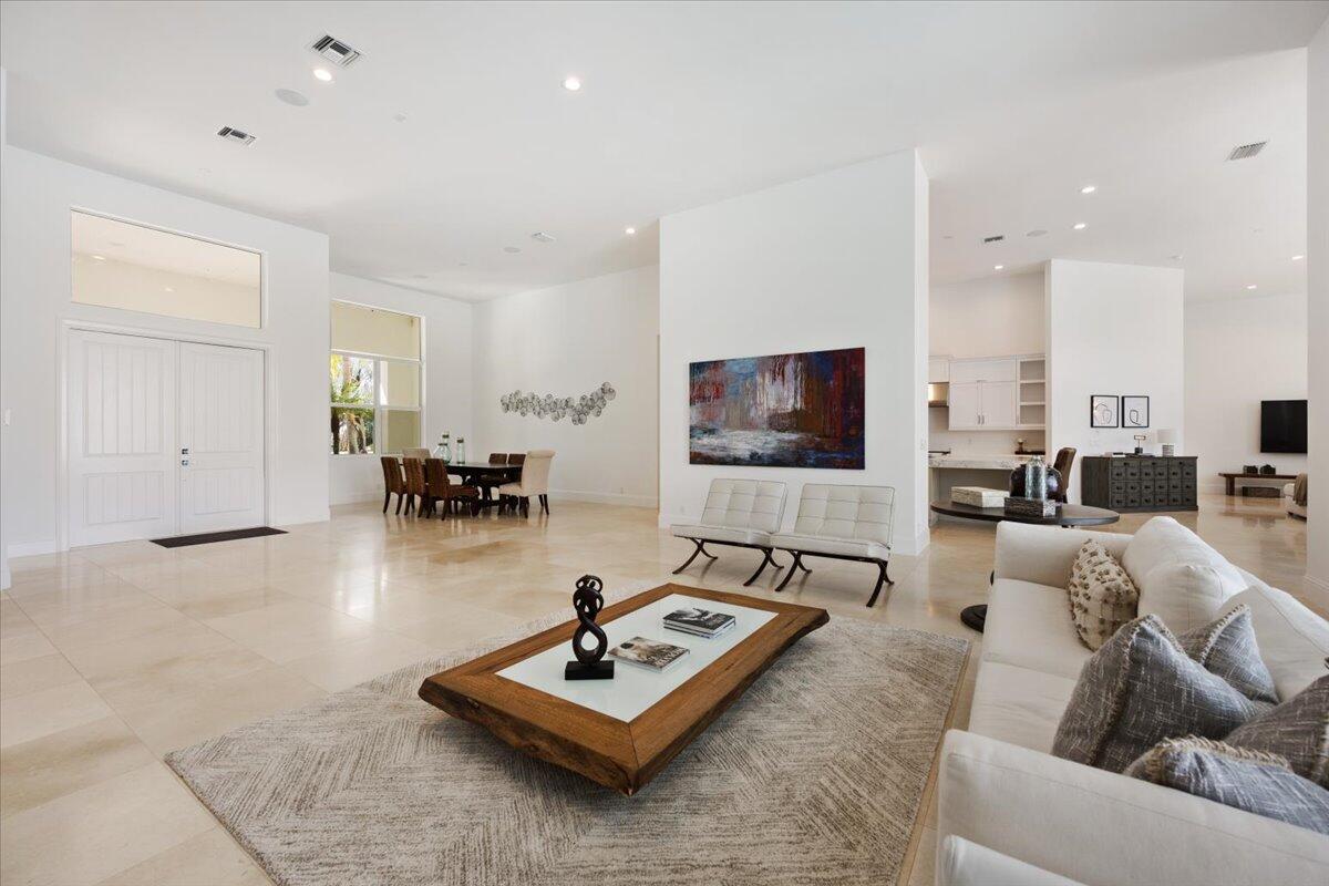 PALM BEACH POINT - Residential