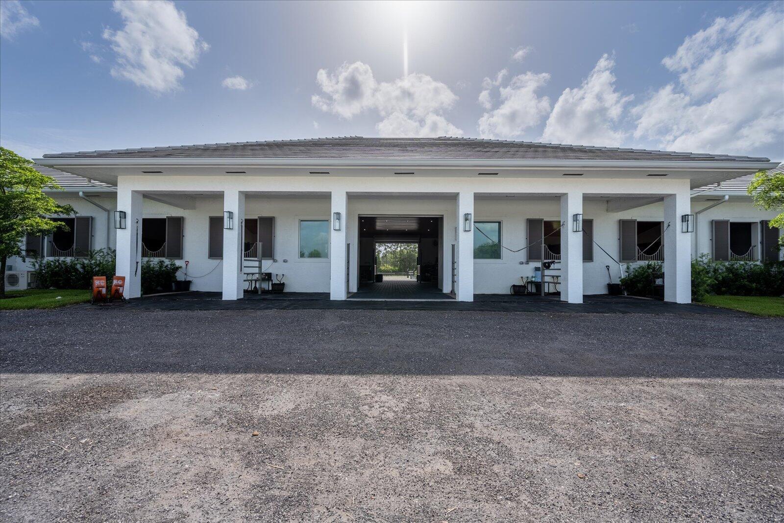 PALM BEACH POINT - Residential