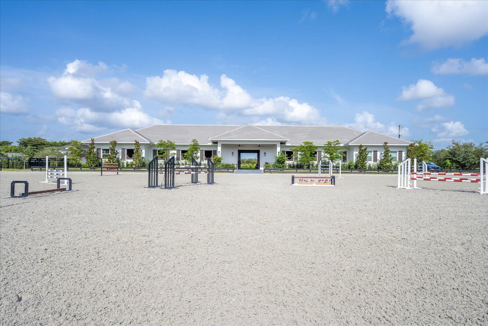 PALM BEACH POINT - Residential