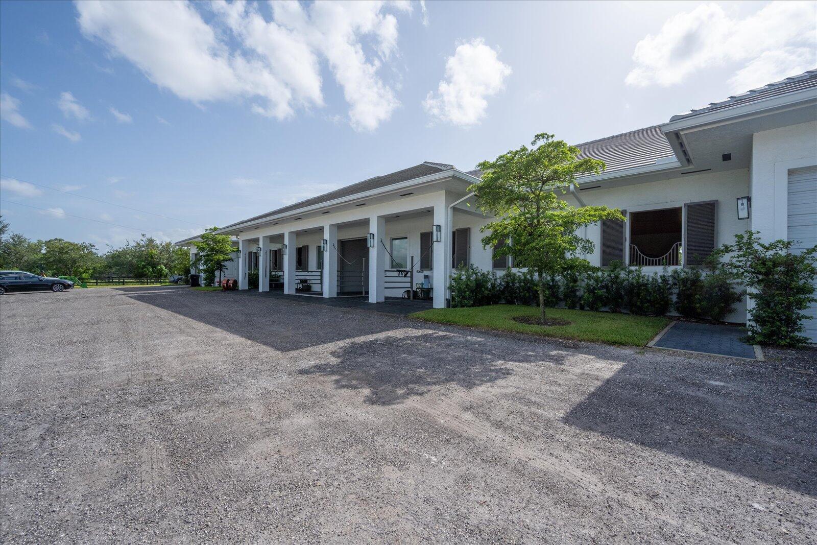 PALM BEACH POINT - Residential