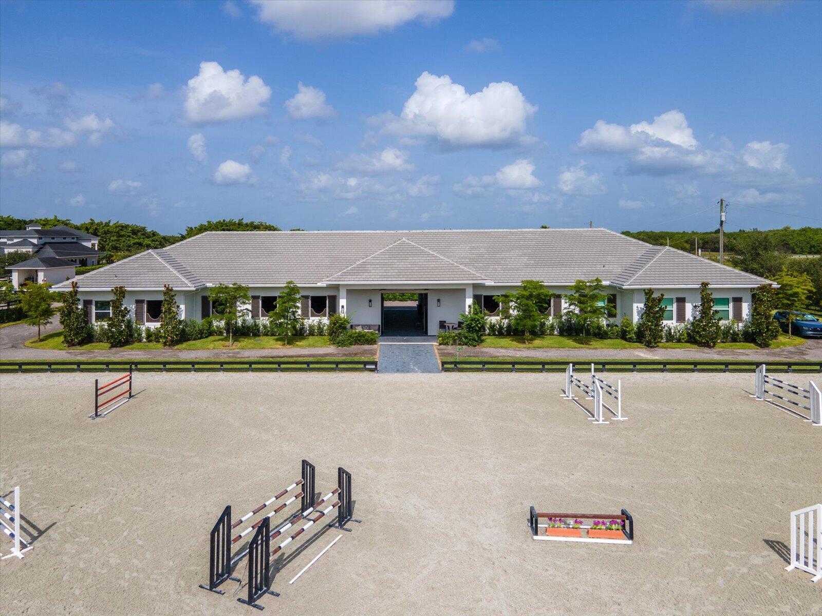 PALM BEACH POINT - Residential