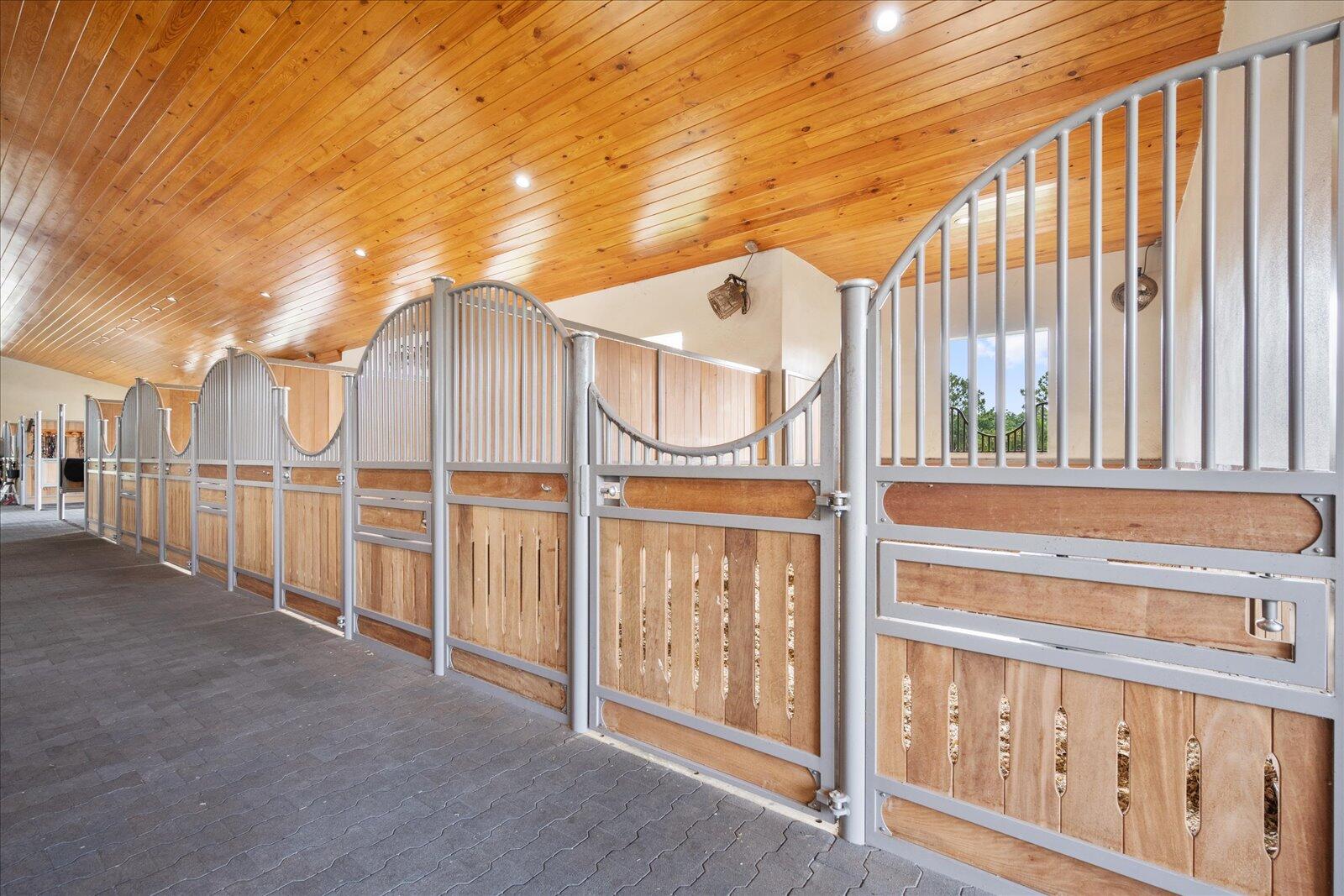 PALM BEACH POINT - Residential