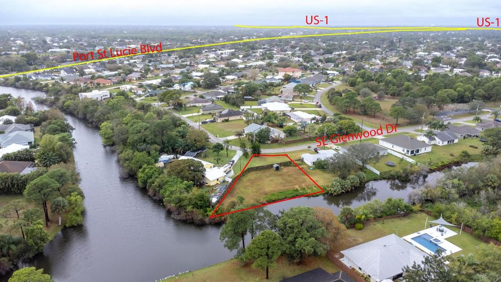 Photo of 497 SE Glenwood Drive, Port Saint Lucie, FL 34984 (MLS # R11054197)