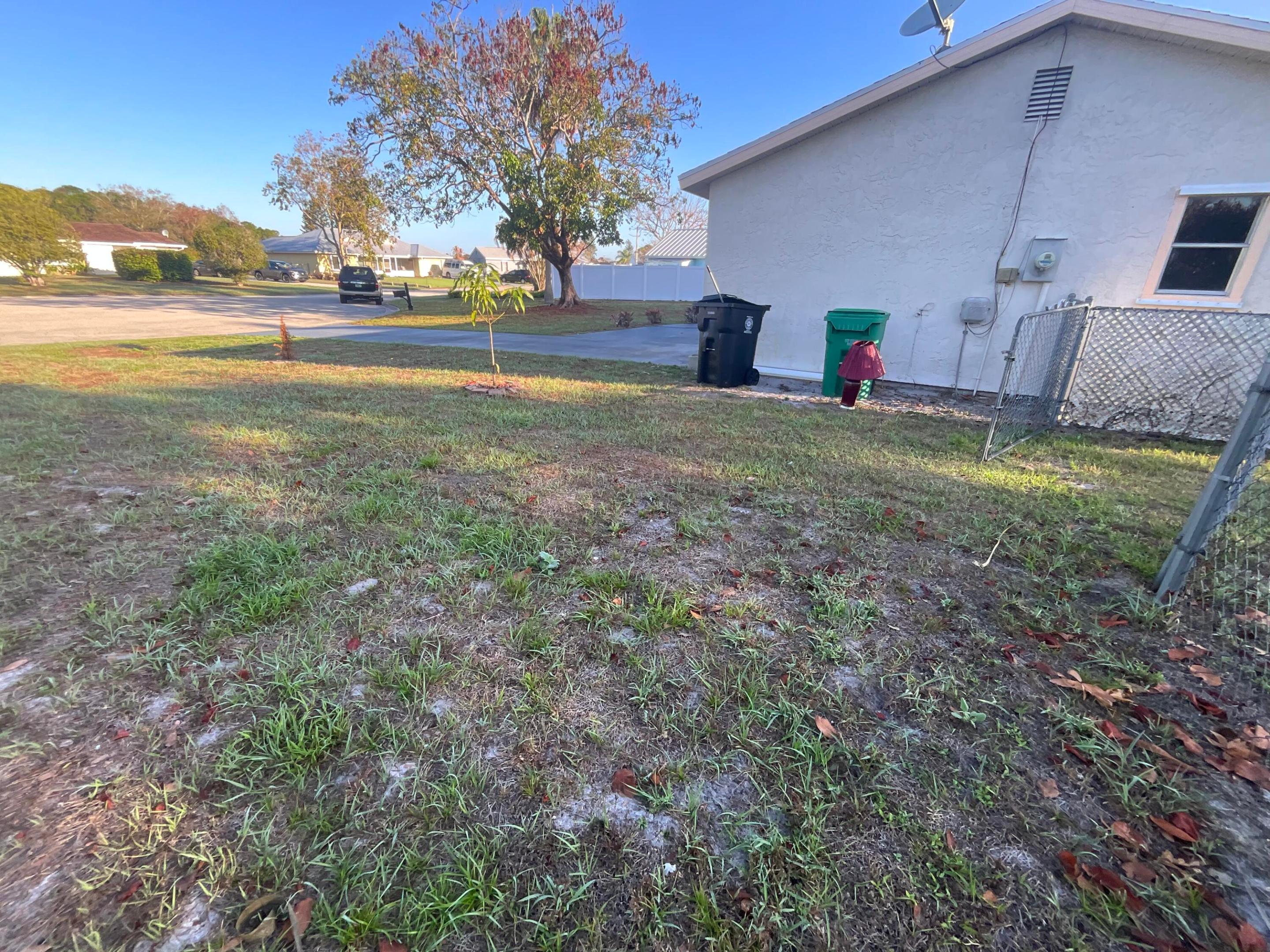 PORT ST LUCIE SECTION 42 1ST REPLAT - Residential