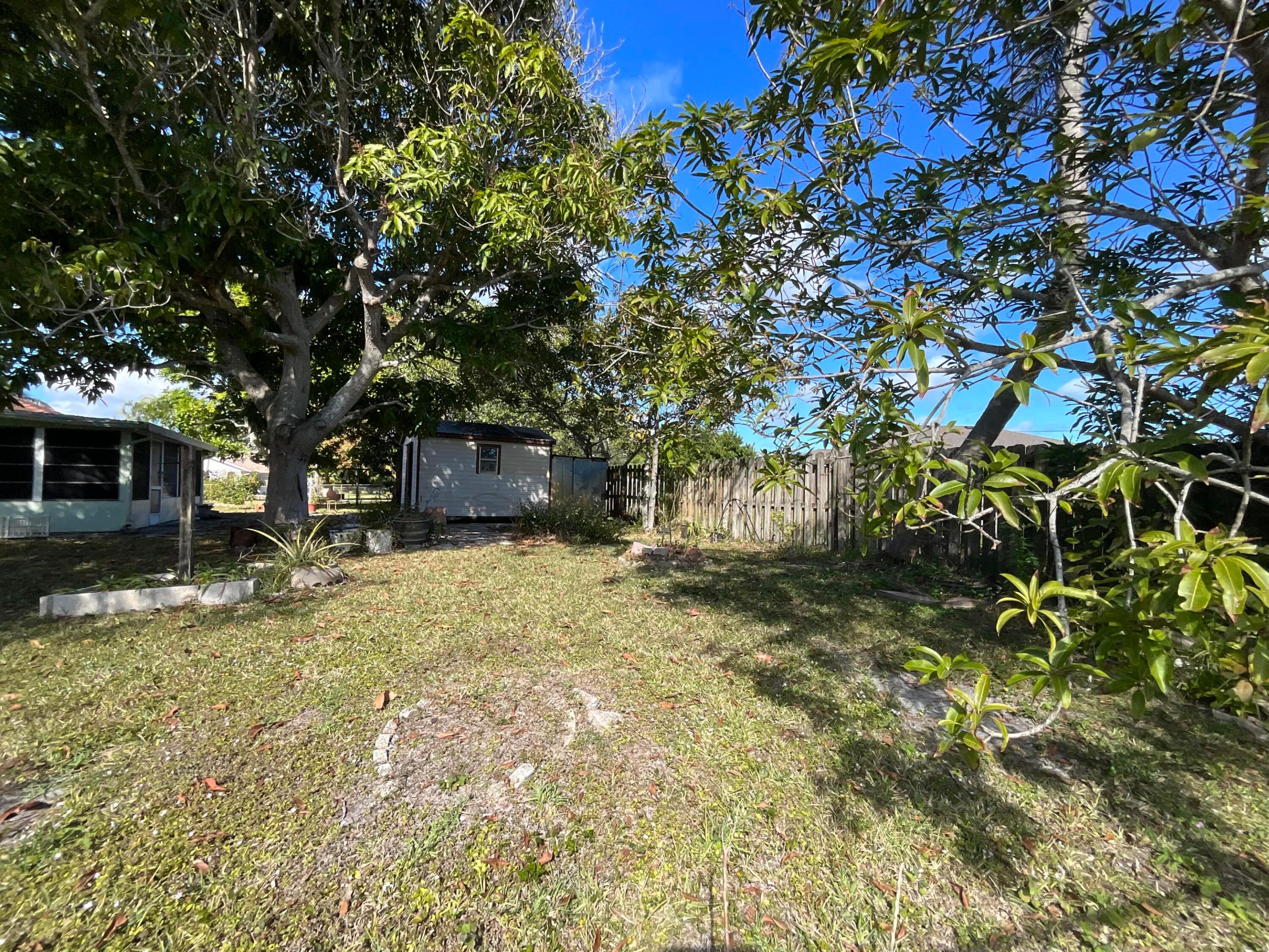 PORT ST LUCIE SECTION 42 1ST REPLAT - Residential