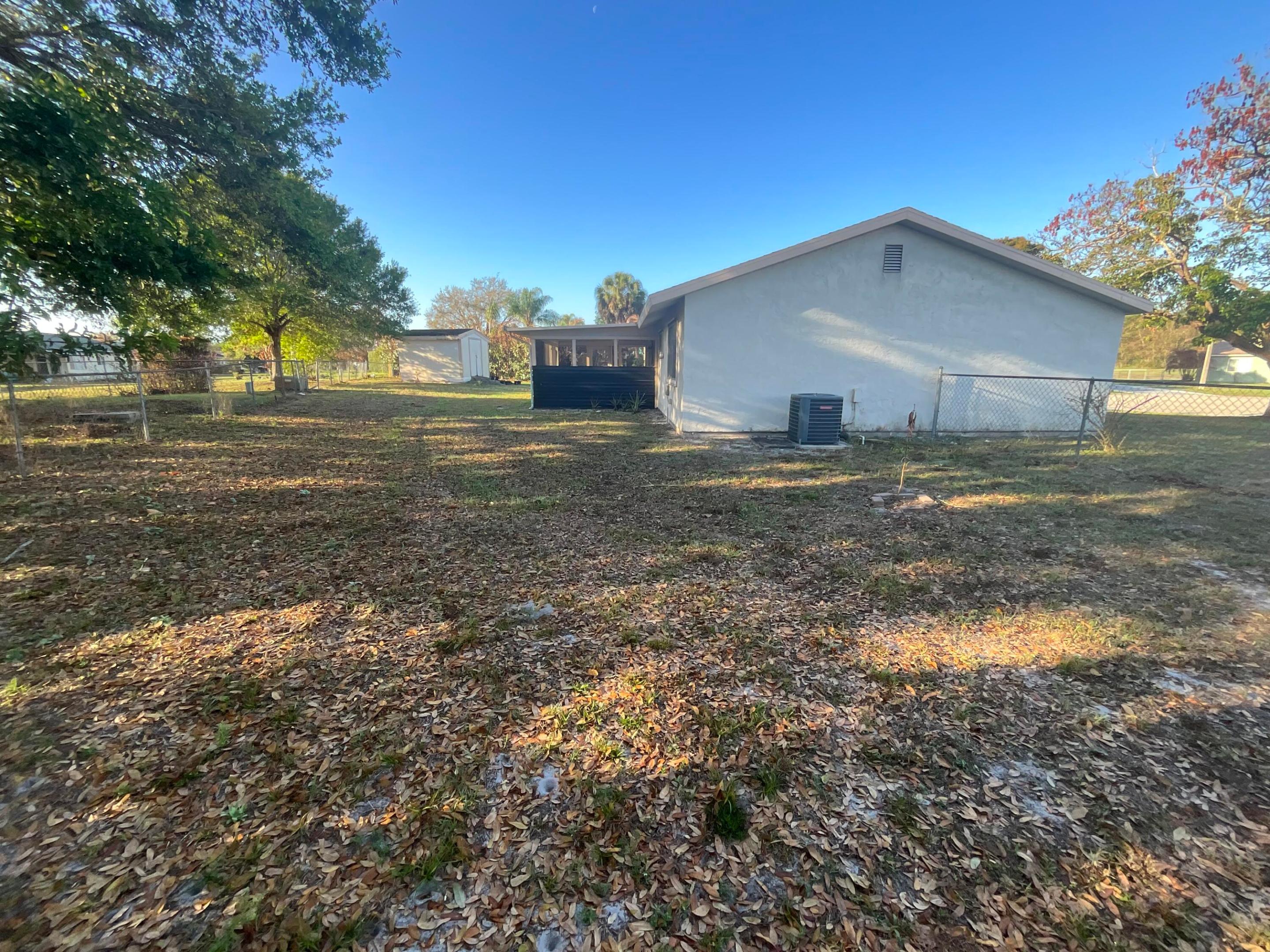 PORT ST LUCIE SECTION 42 1ST REPLAT - Residential