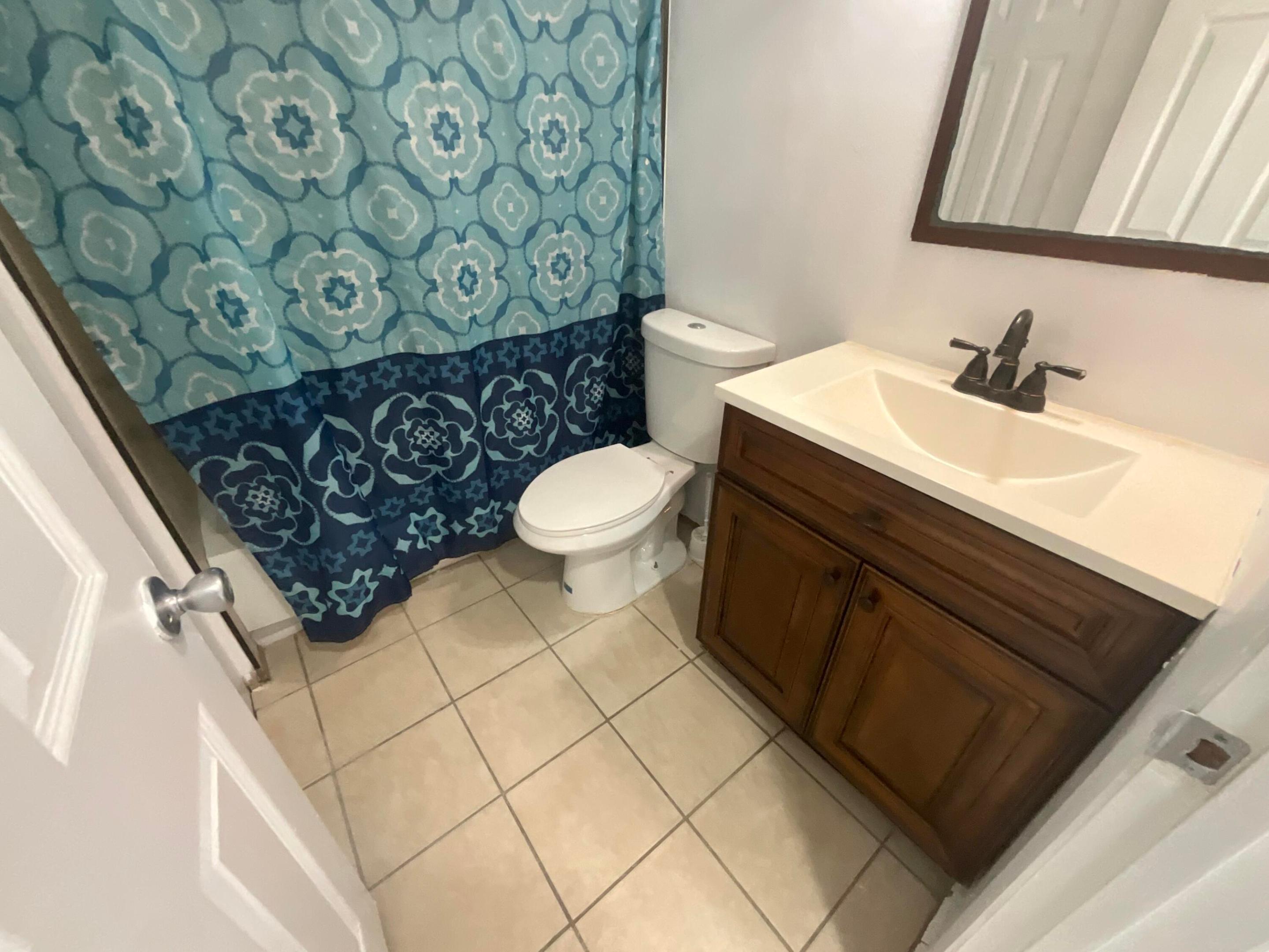 PORT ST LUCIE SECTION 42 1ST REPLAT - Residential