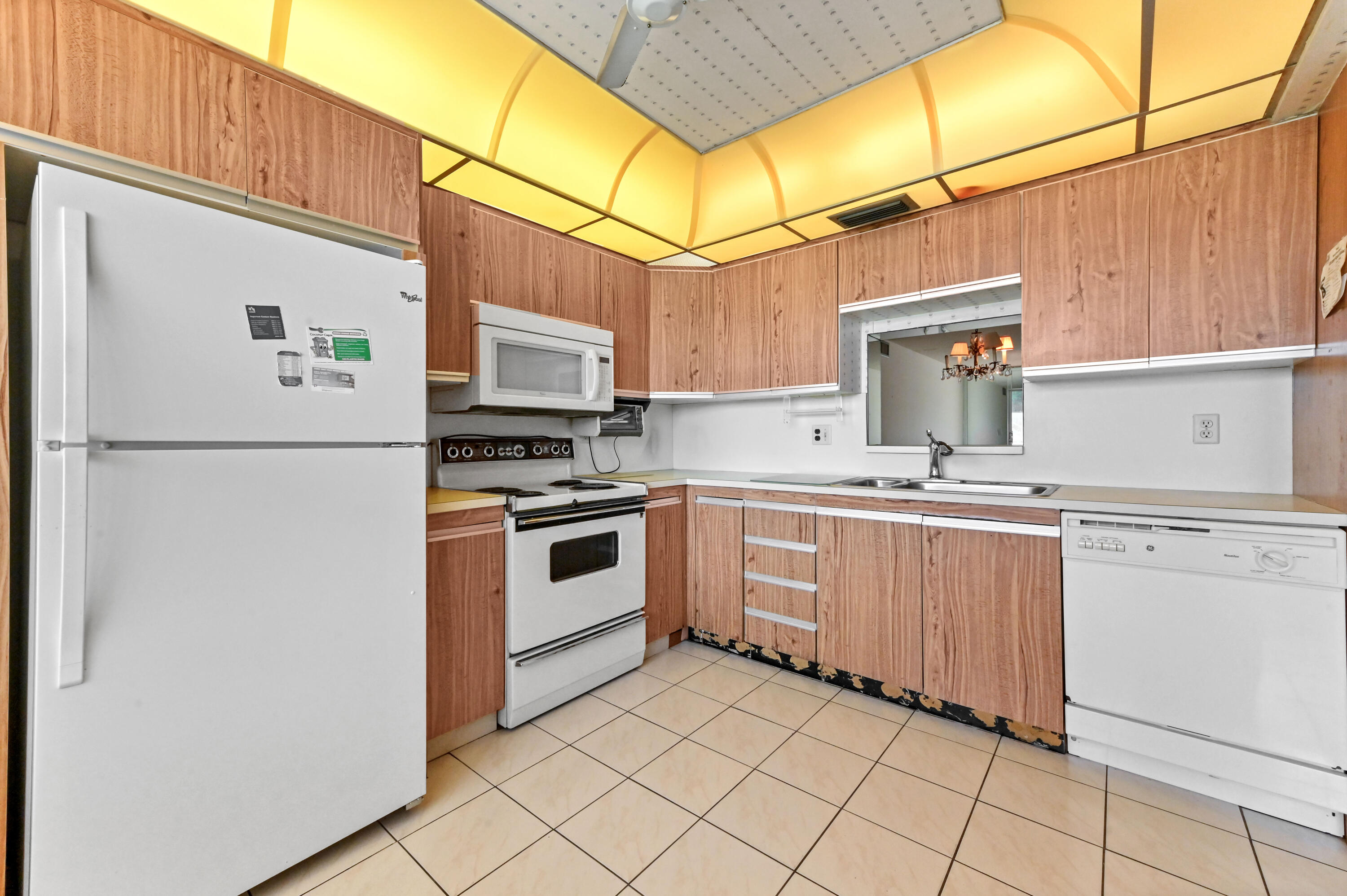 WYNMOOR VILLAGE - Residential