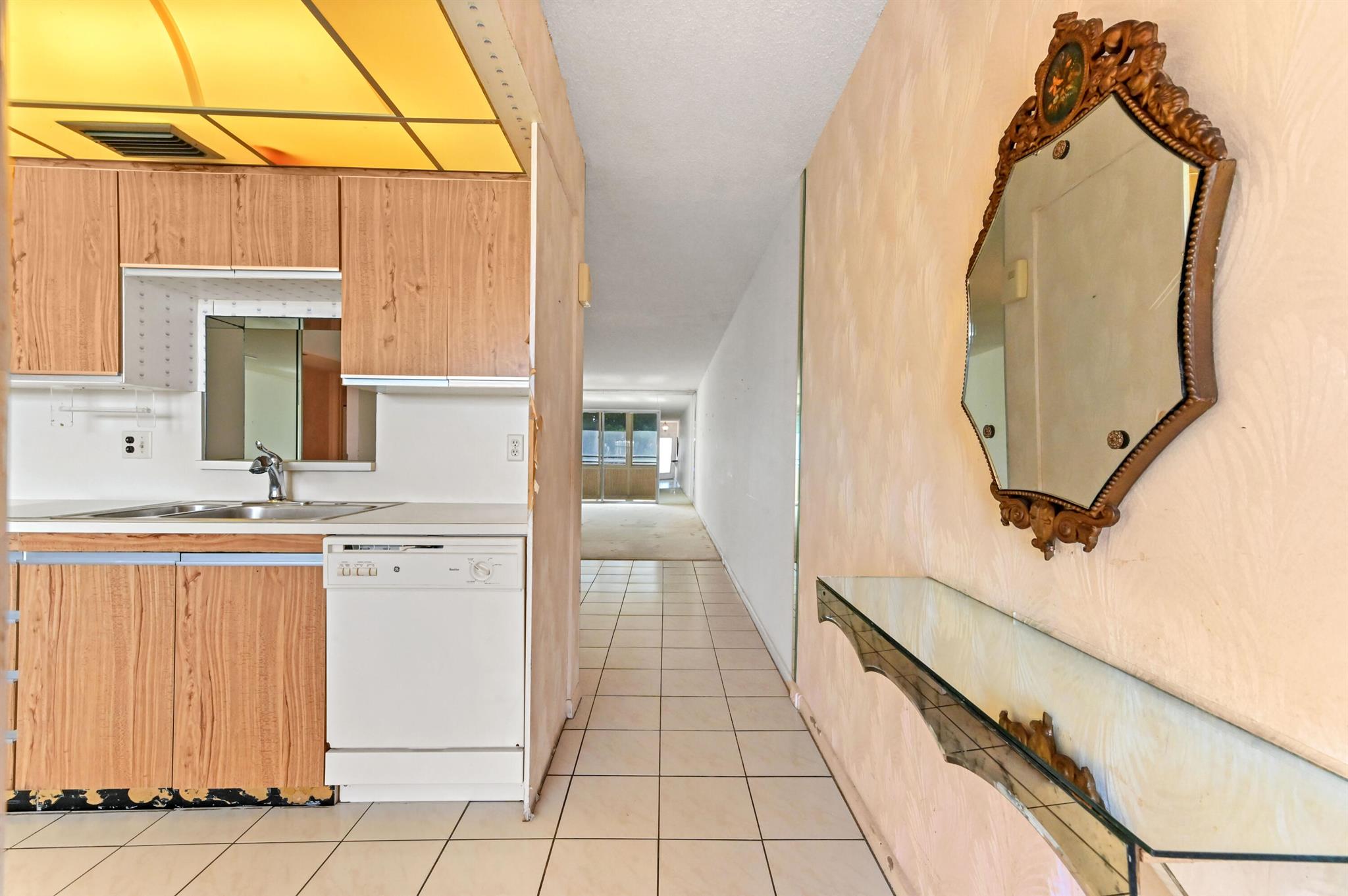 WYNMOOR VILLAGE - Residential