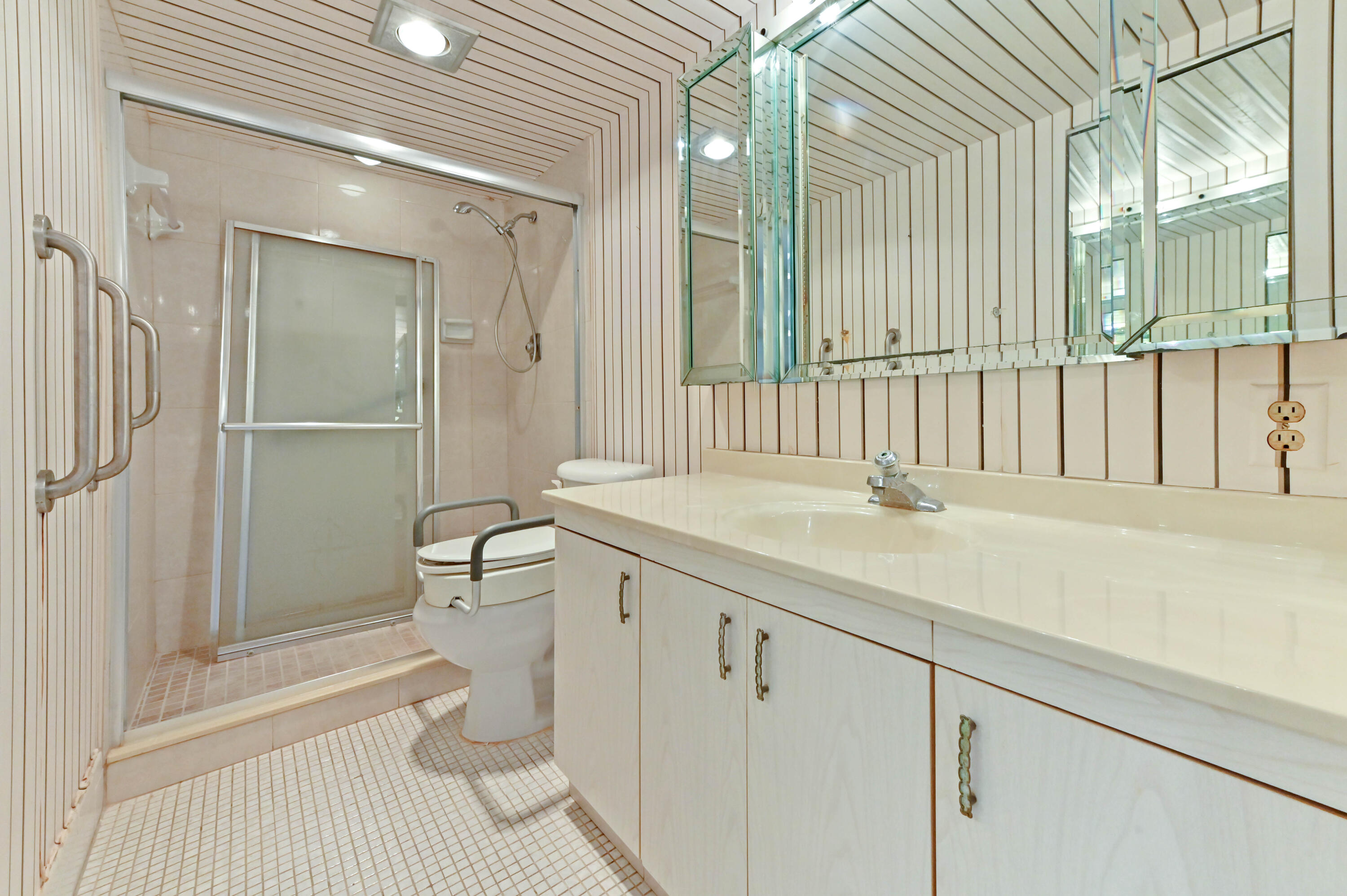 WYNMOOR VILLAGE - Residential