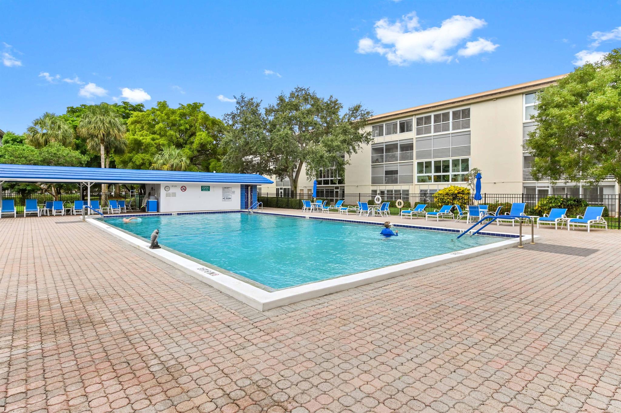 WYNMOOR VILLAGE - Residential