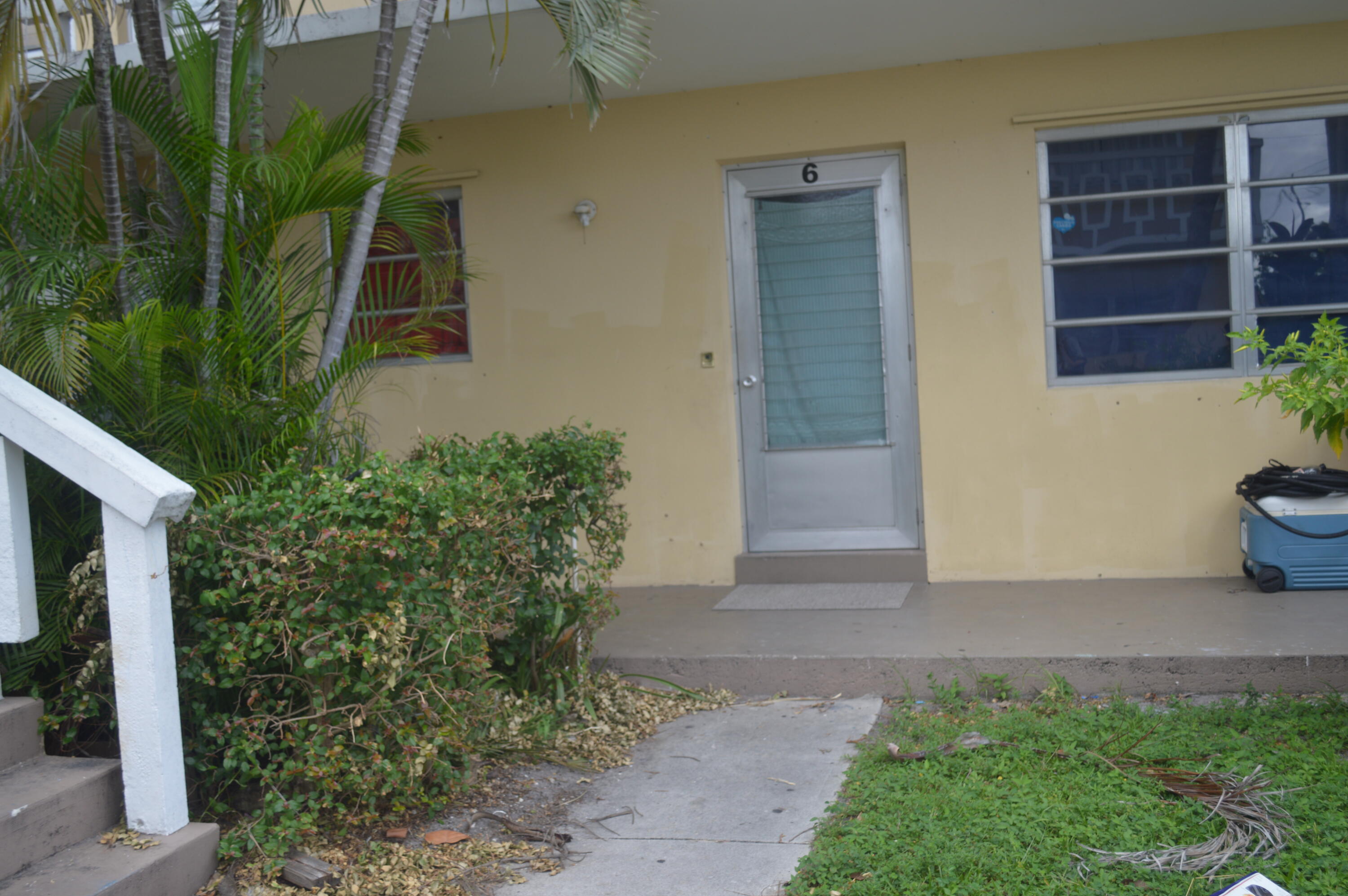 WHISPERING PALMS CONDO - Residential