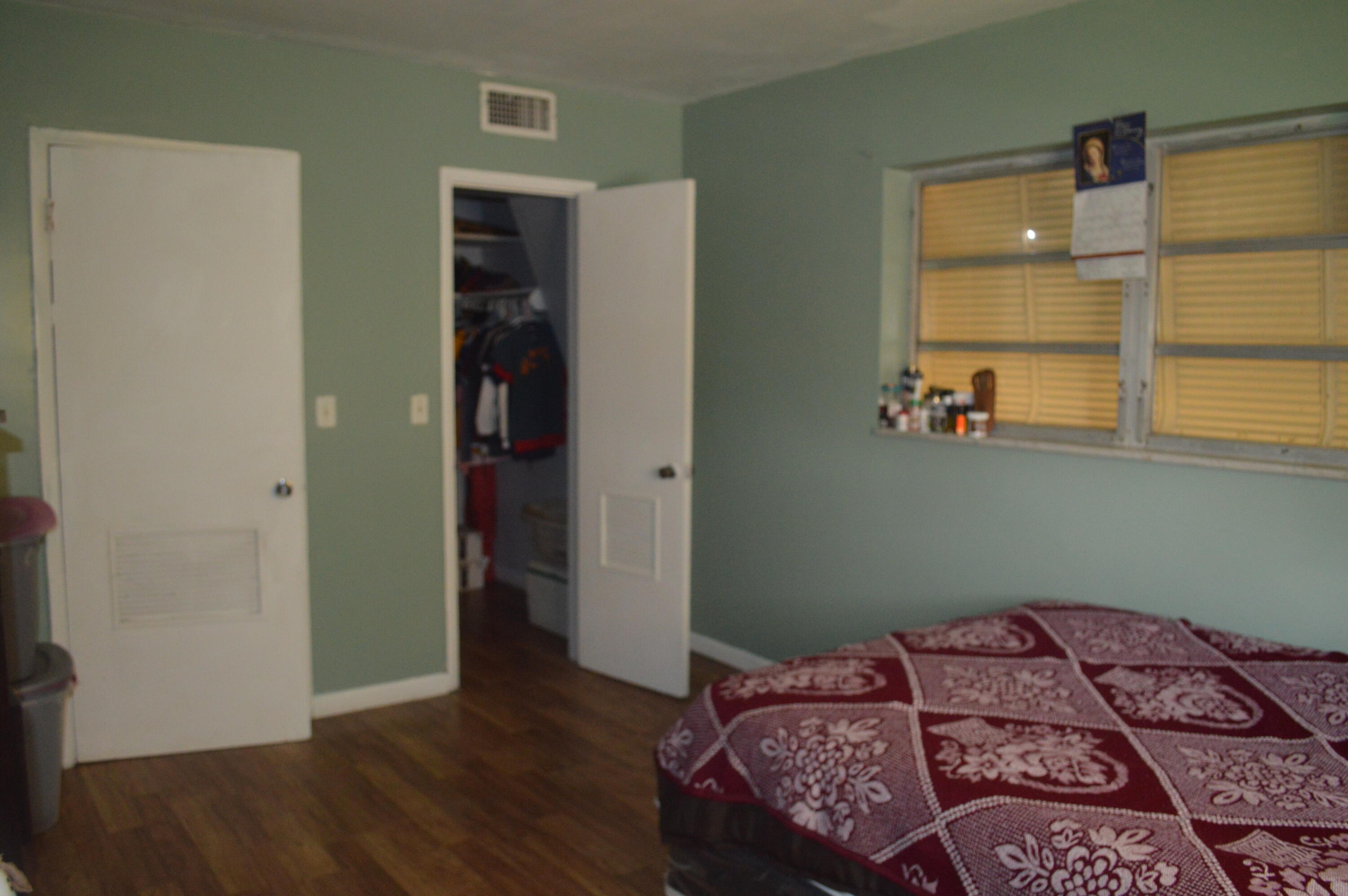 WHISPERING PALMS CONDO - Residential