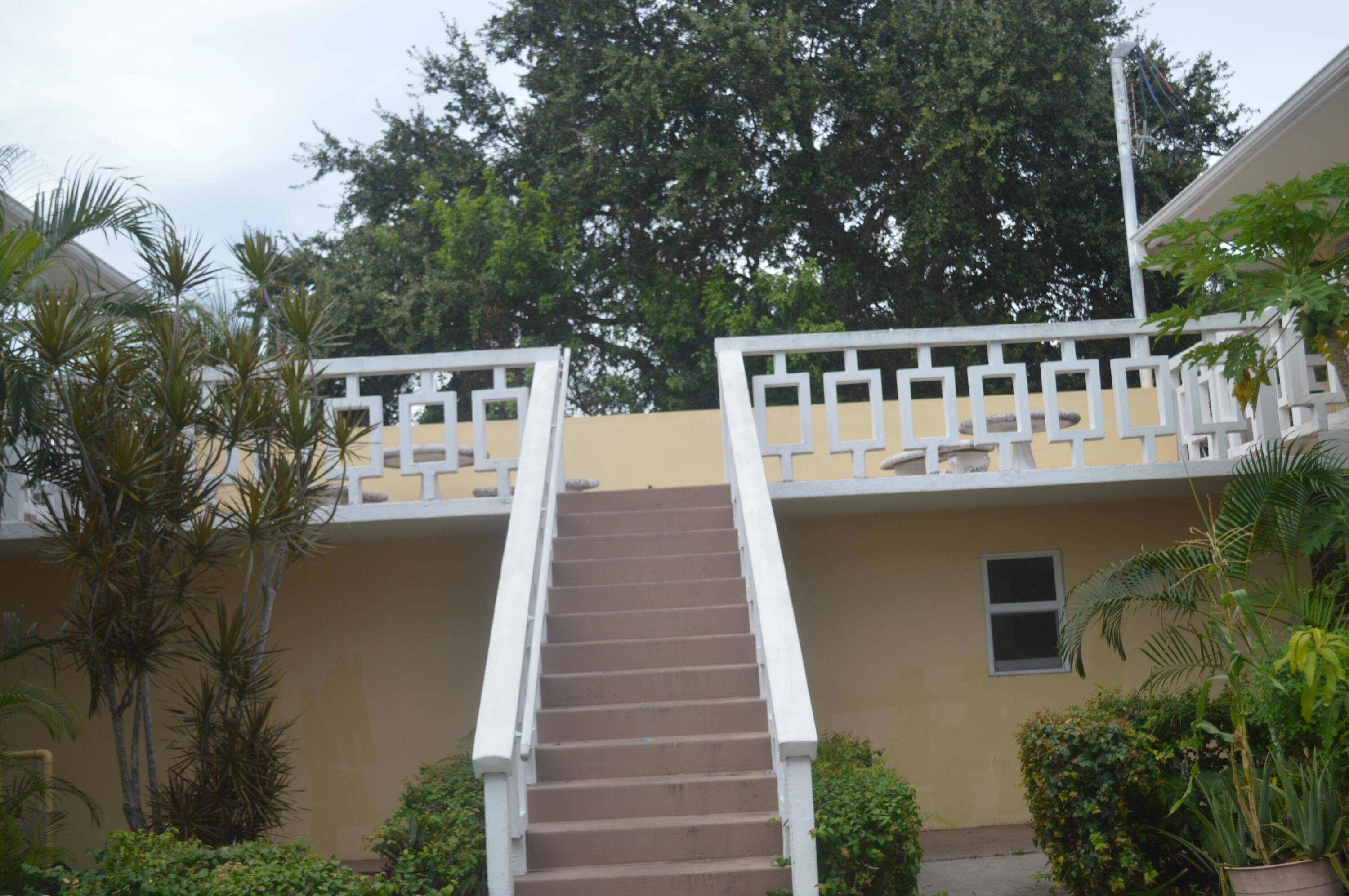 WHISPERING PALMS CONDO - Residential