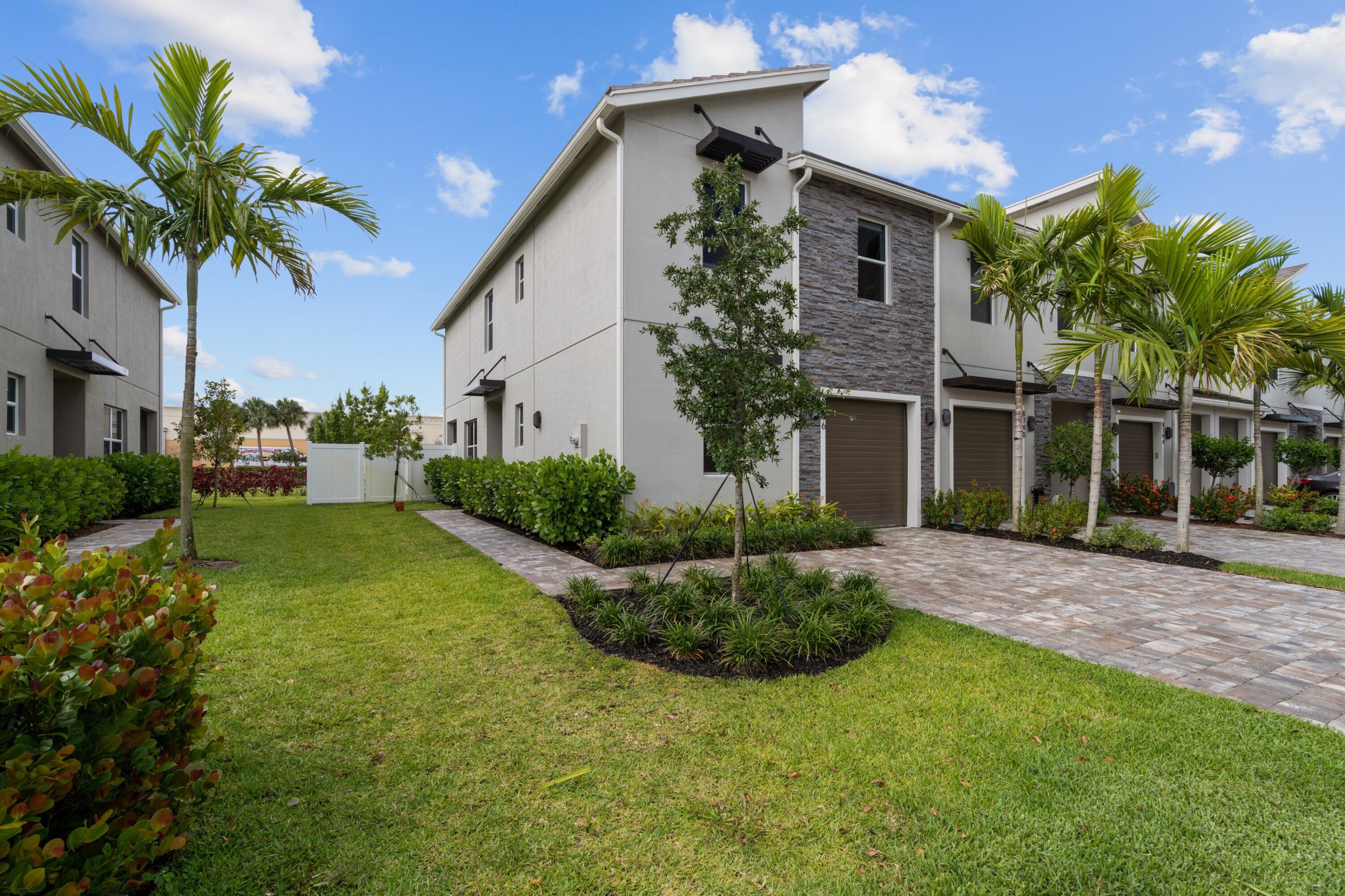 TOWN COMMONS PUD REPLAT - Residential