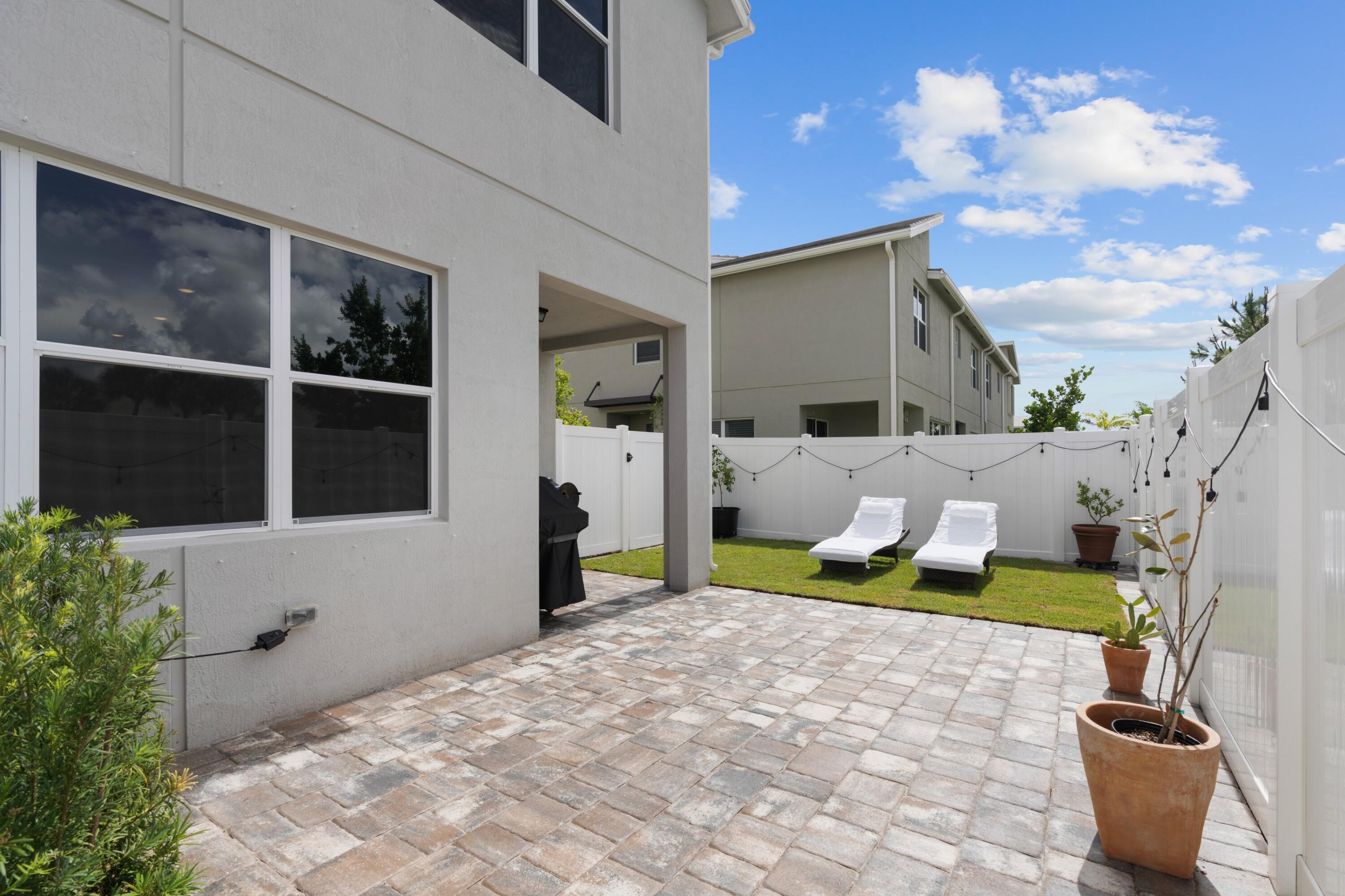 TOWN COMMONS PUD REPLAT - Residential